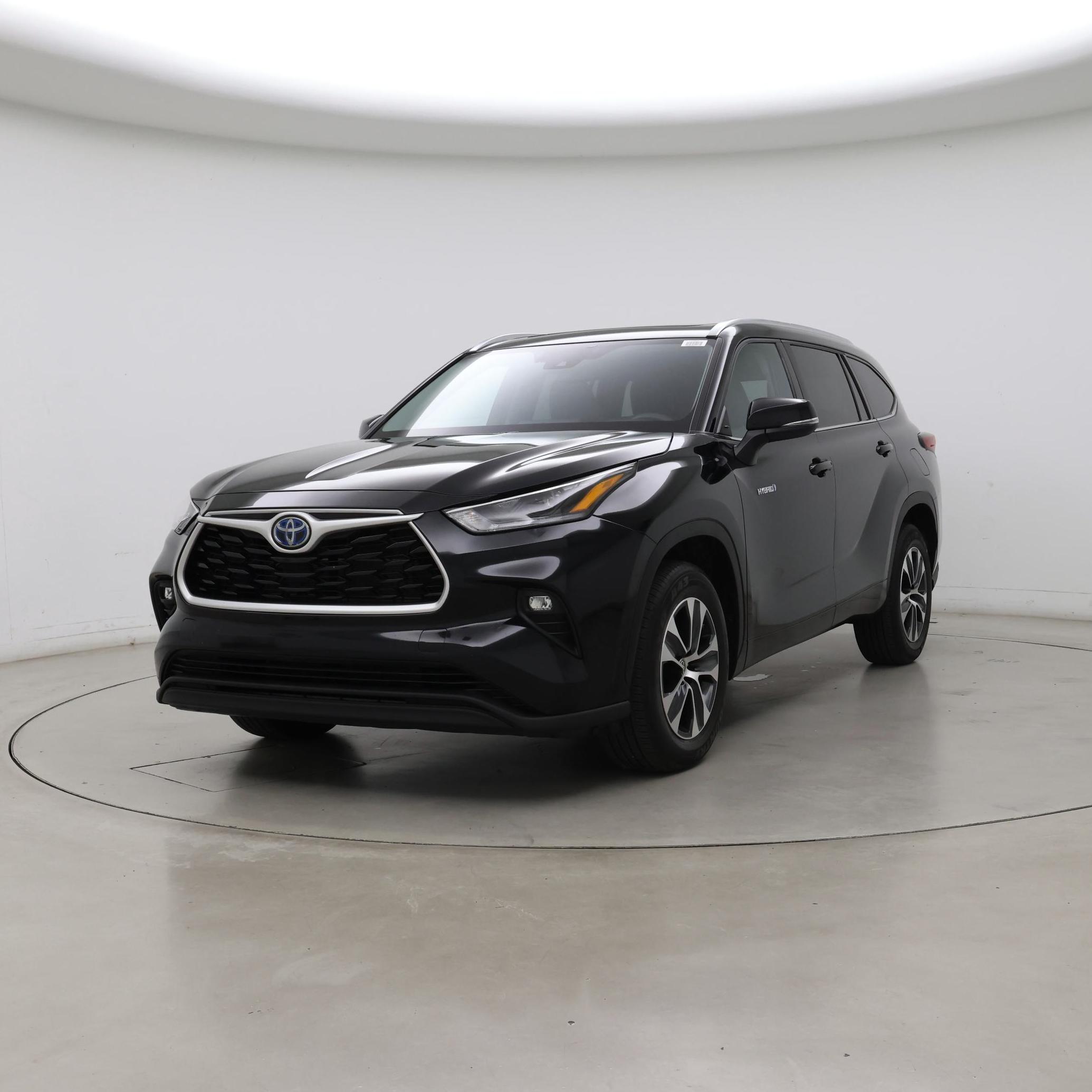 Thumbnail: 2021 Toyota Highlander - 4