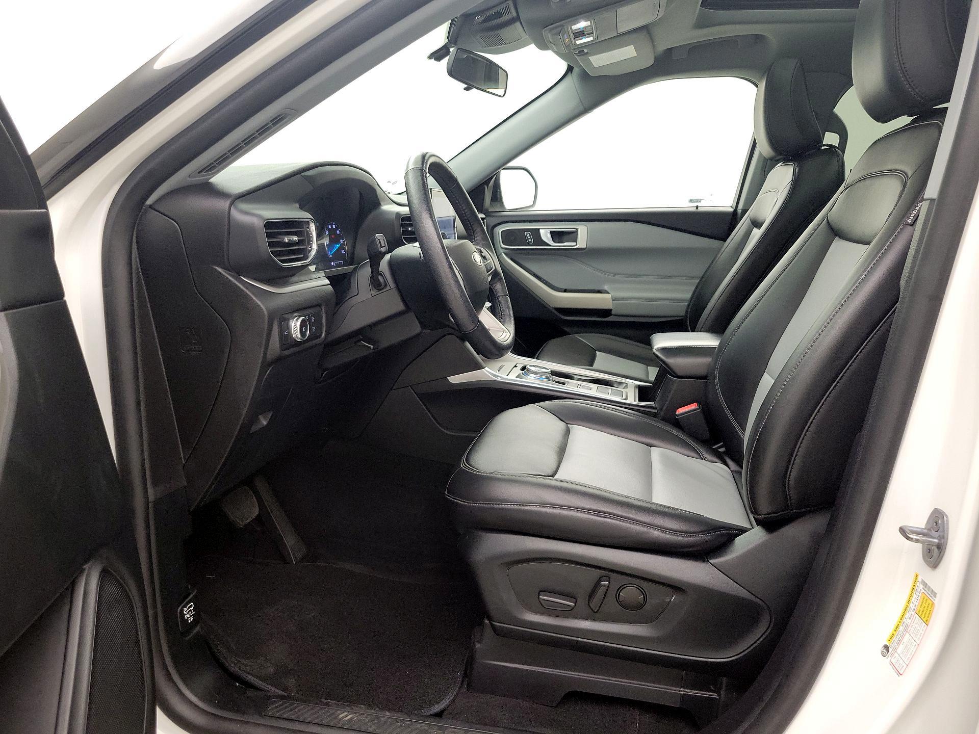 Thumbnail: 2022 Ford Explorer - 11