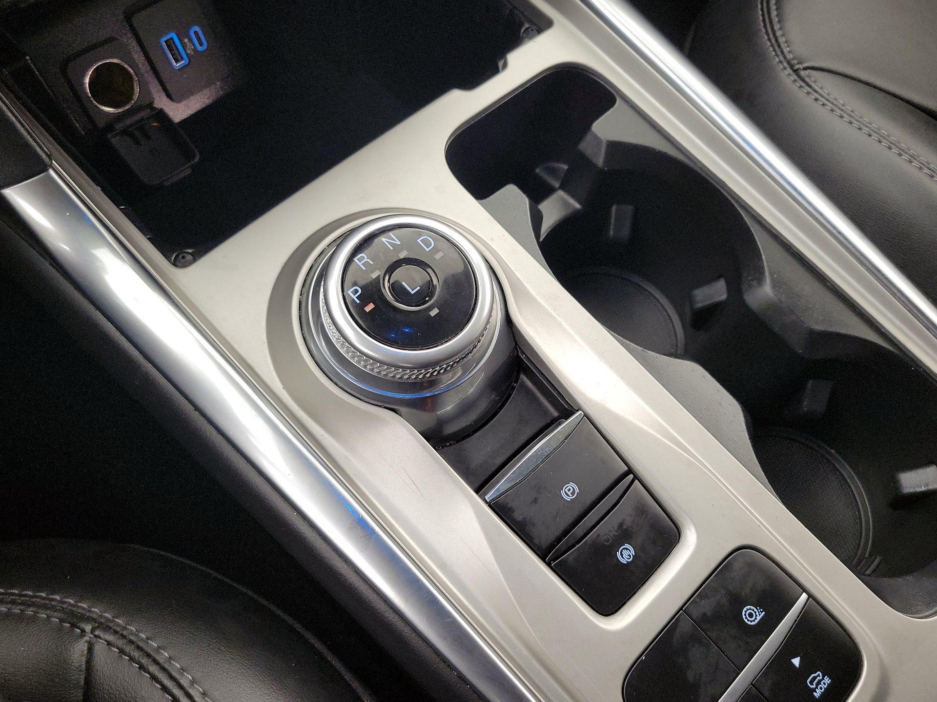 Thumbnail: 2022 Ford Explorer - 18