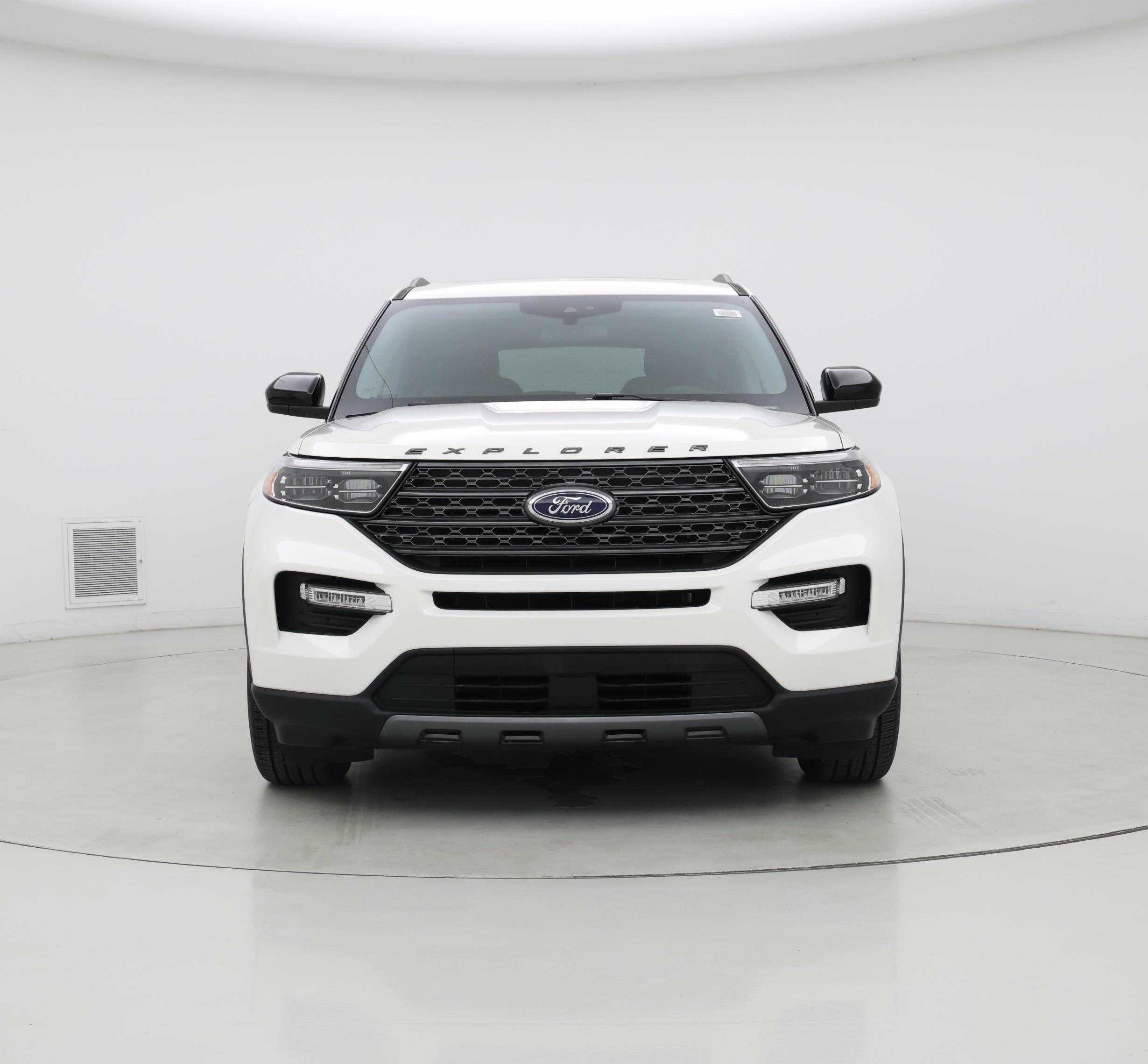 Thumbnail: 2022 Ford Explorer - 5