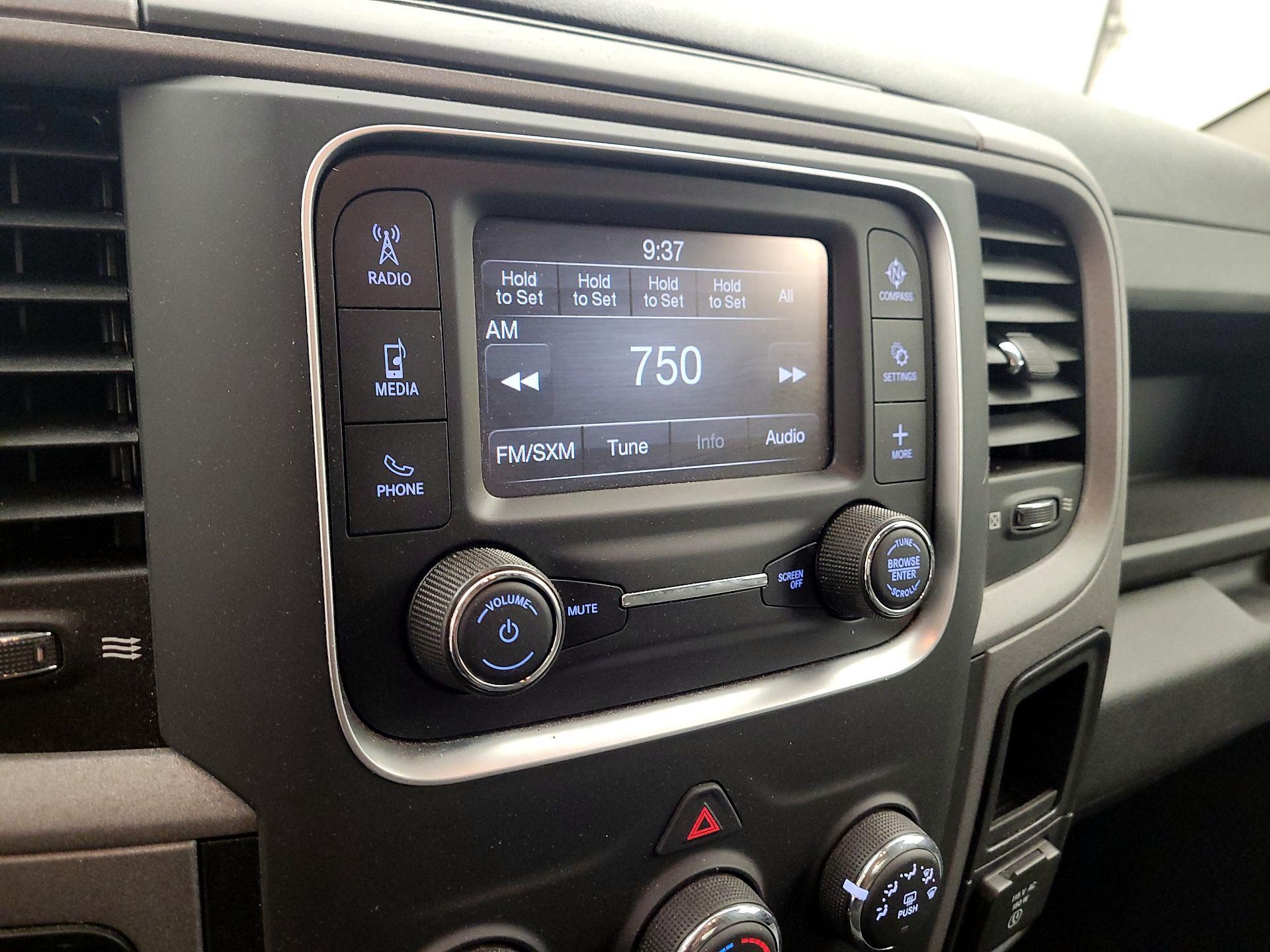 Thumbnail: 2022 RAM 1500 Classic - 13