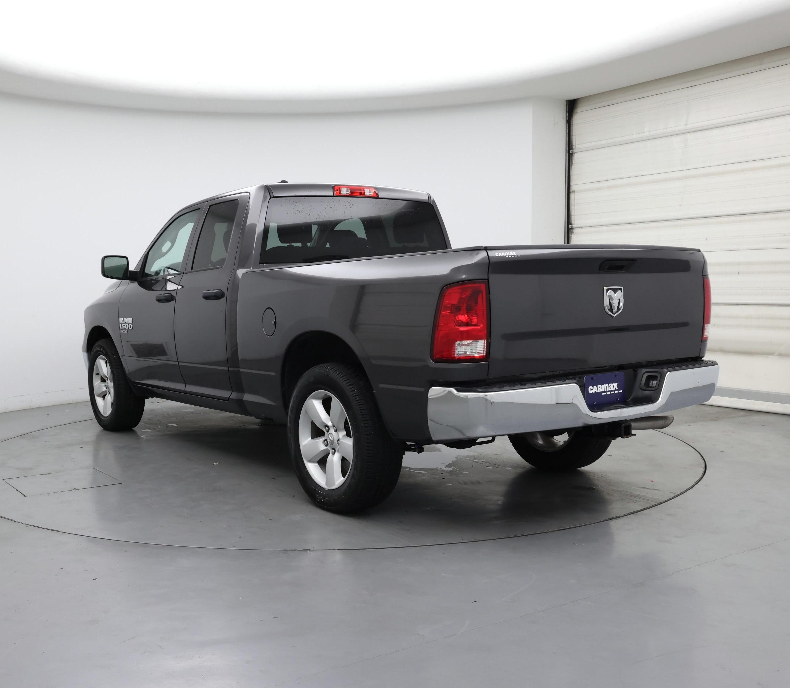Thumbnail: 2022 RAM 1500 Classic - 2