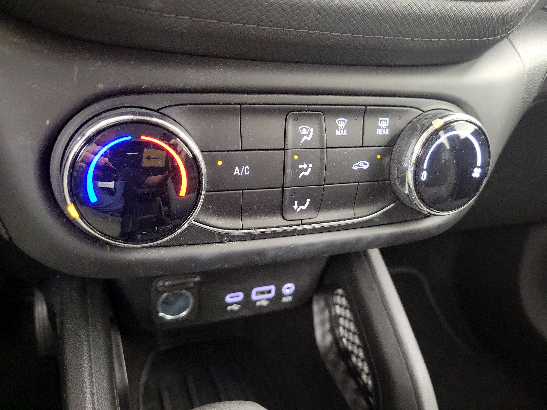 Thumbnail: 2021 Chevrolet TrailBlazer - 16