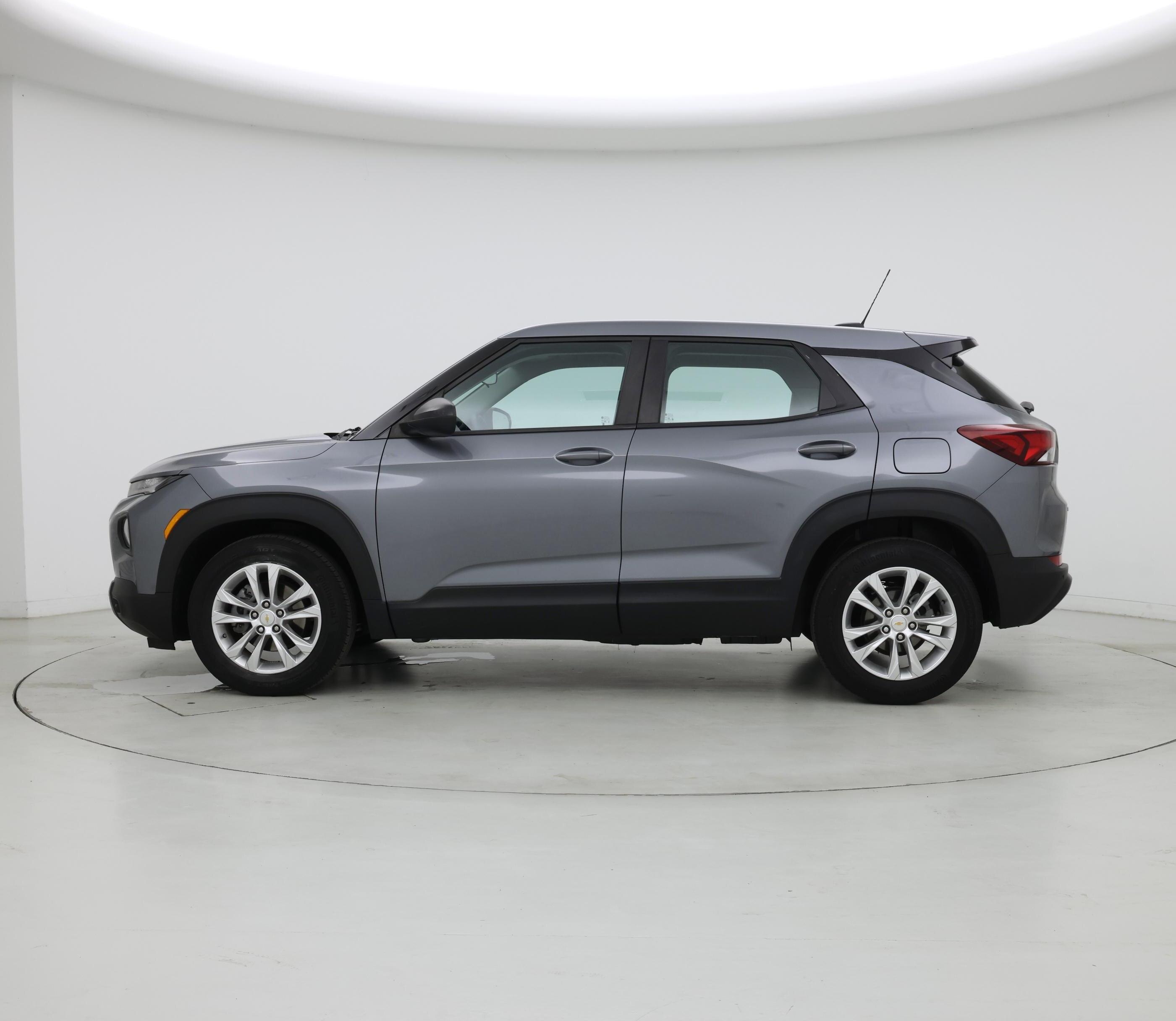 Thumbnail: 2021 Chevrolet TrailBlazer - 3