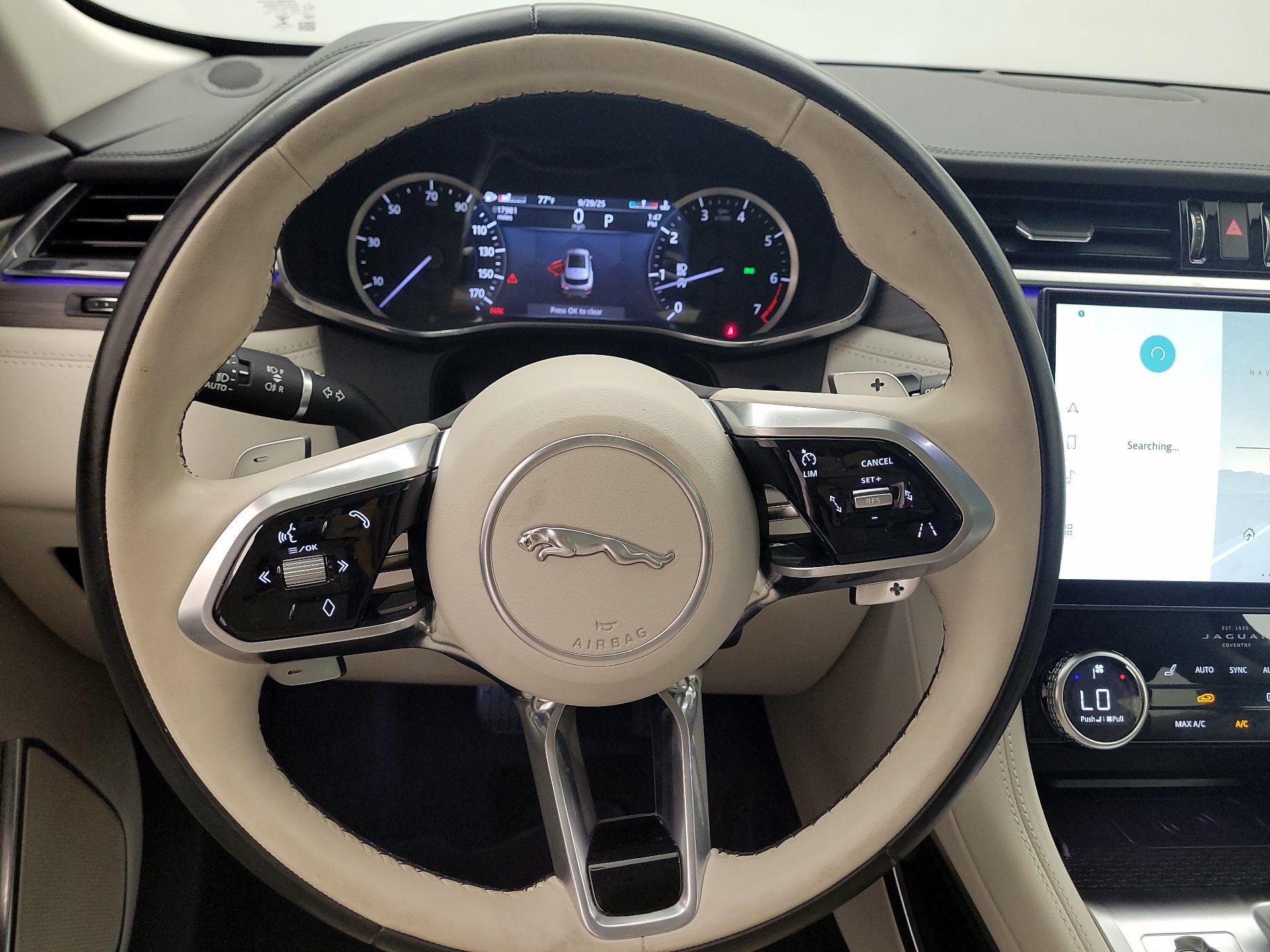 Thumbnail: 2023 Jaguar F-Pace - 10