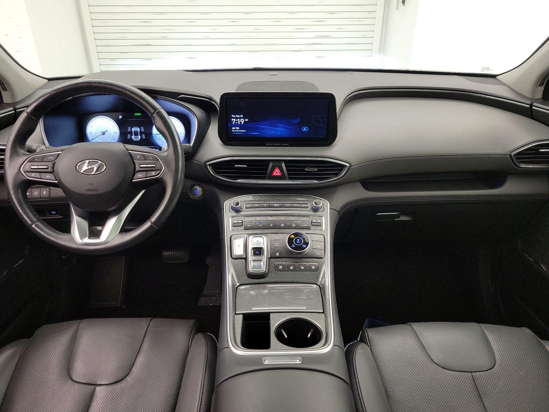 Thumbnail: 2023 Hyundai Santa Fe - 9