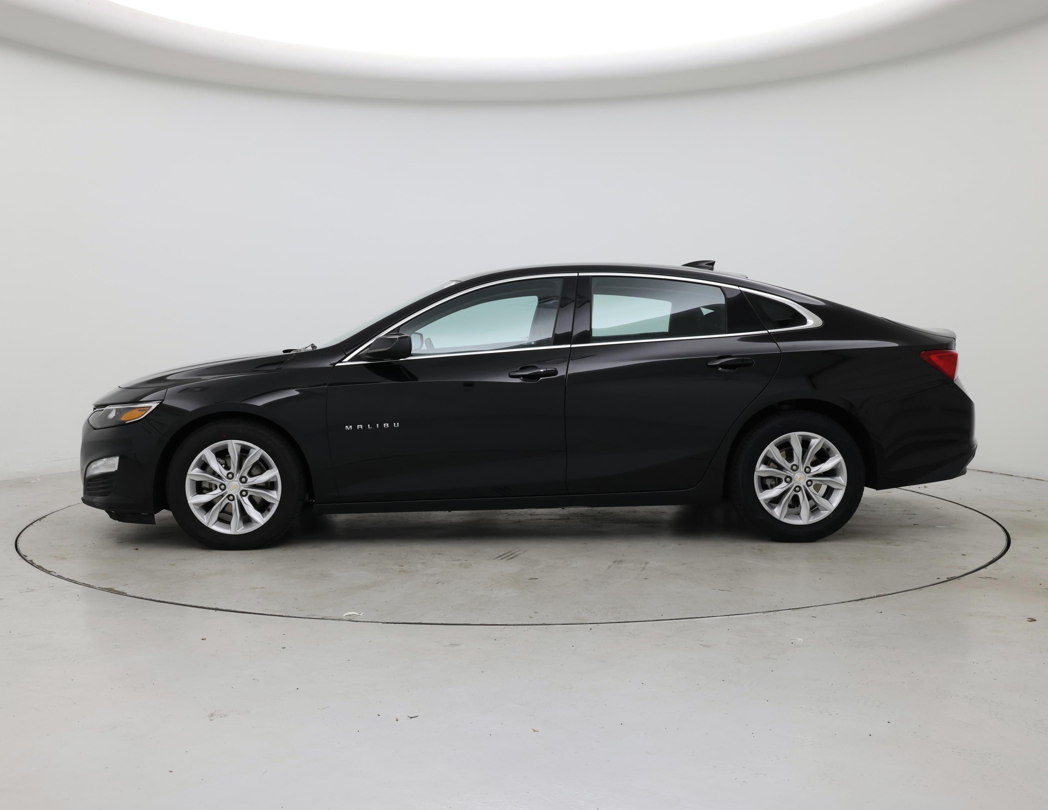 Thumbnail: 2023 Chevrolet Malibu - 3