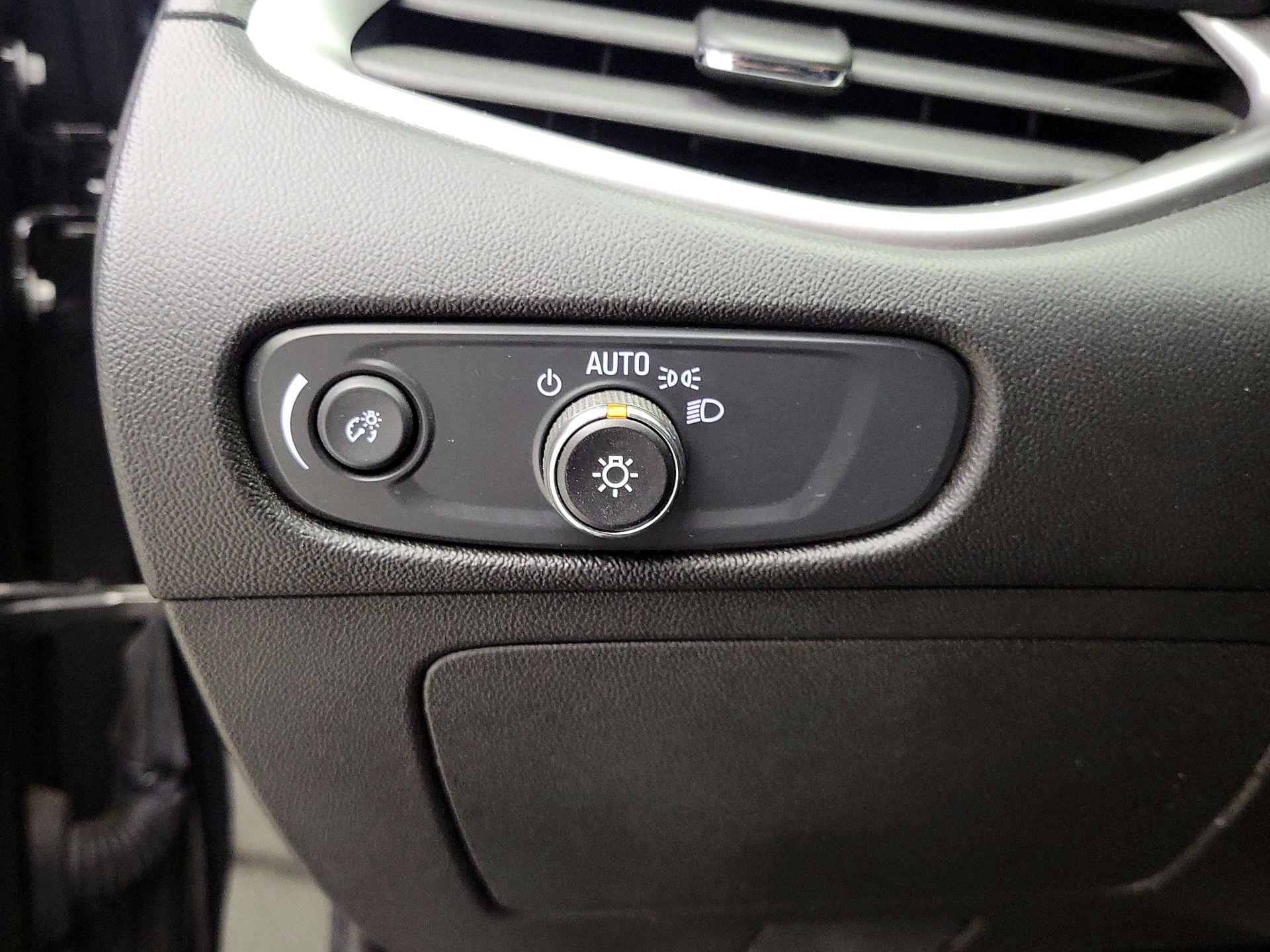 Thumbnail: 2024 Chevrolet Malibu - 13