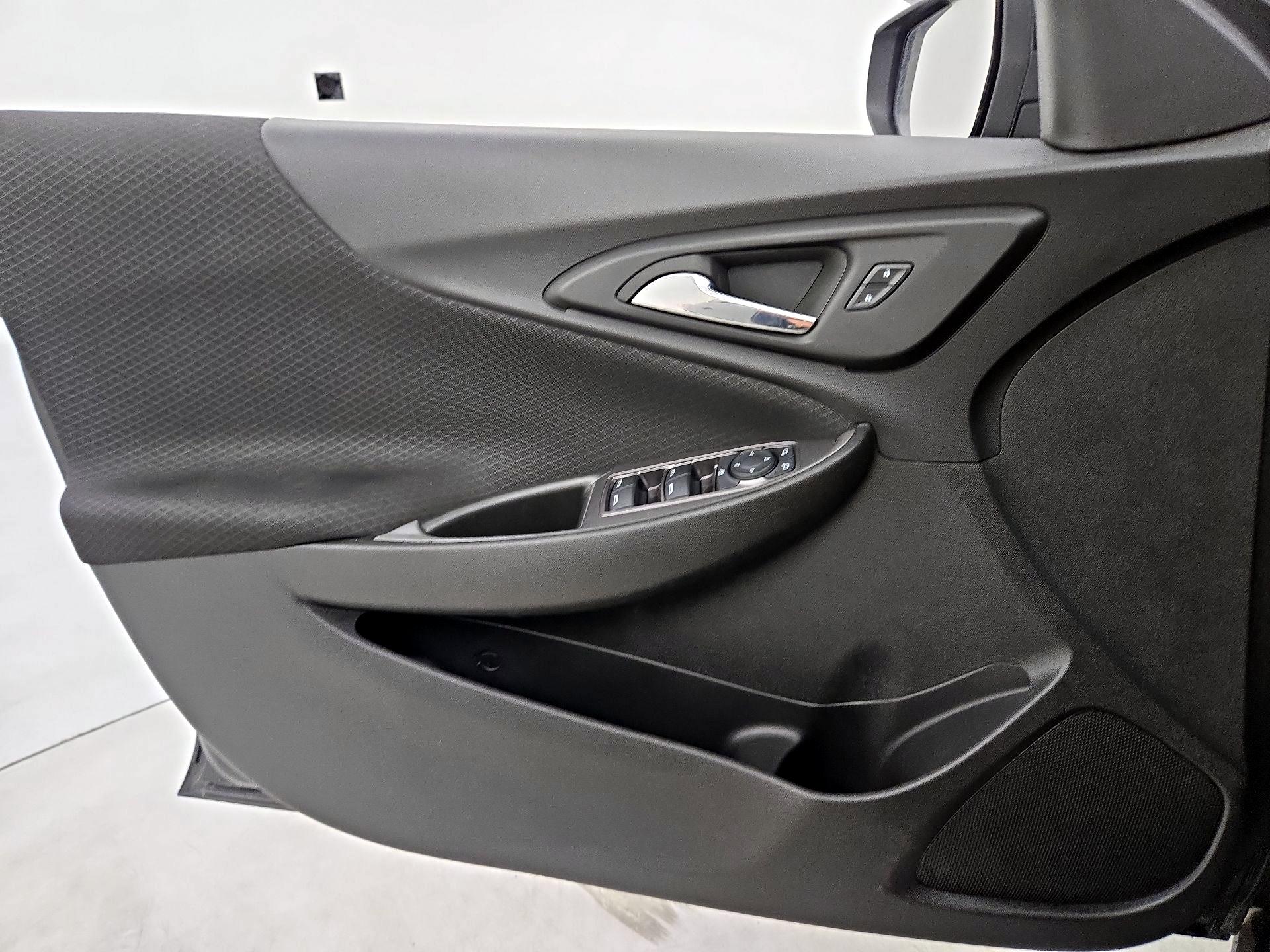 Thumbnail: 2023 Chevrolet Malibu - 12