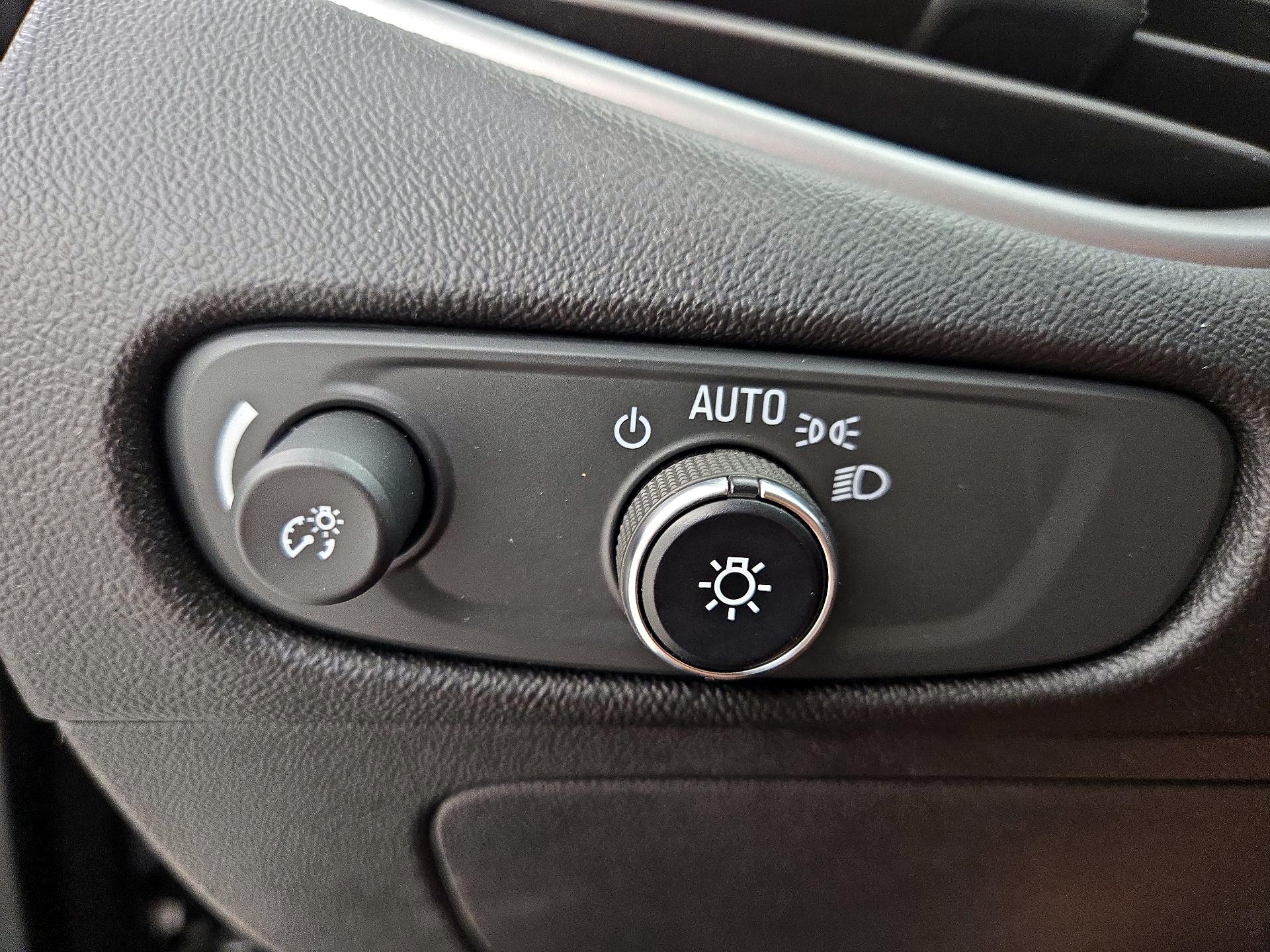 Thumbnail: 2023 Chevrolet Malibu - 13