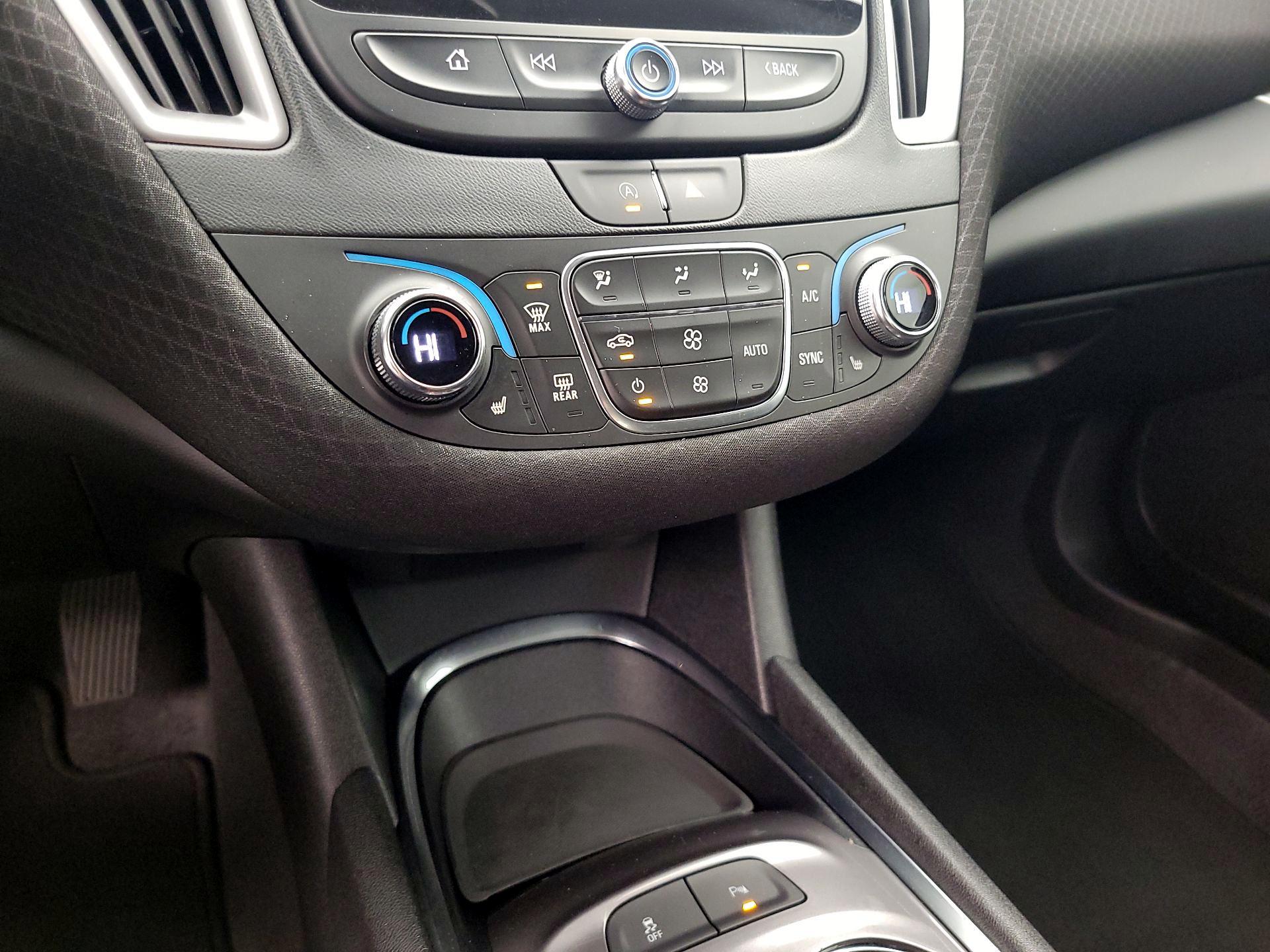 Thumbnail: 2023 Chevrolet Malibu - 16