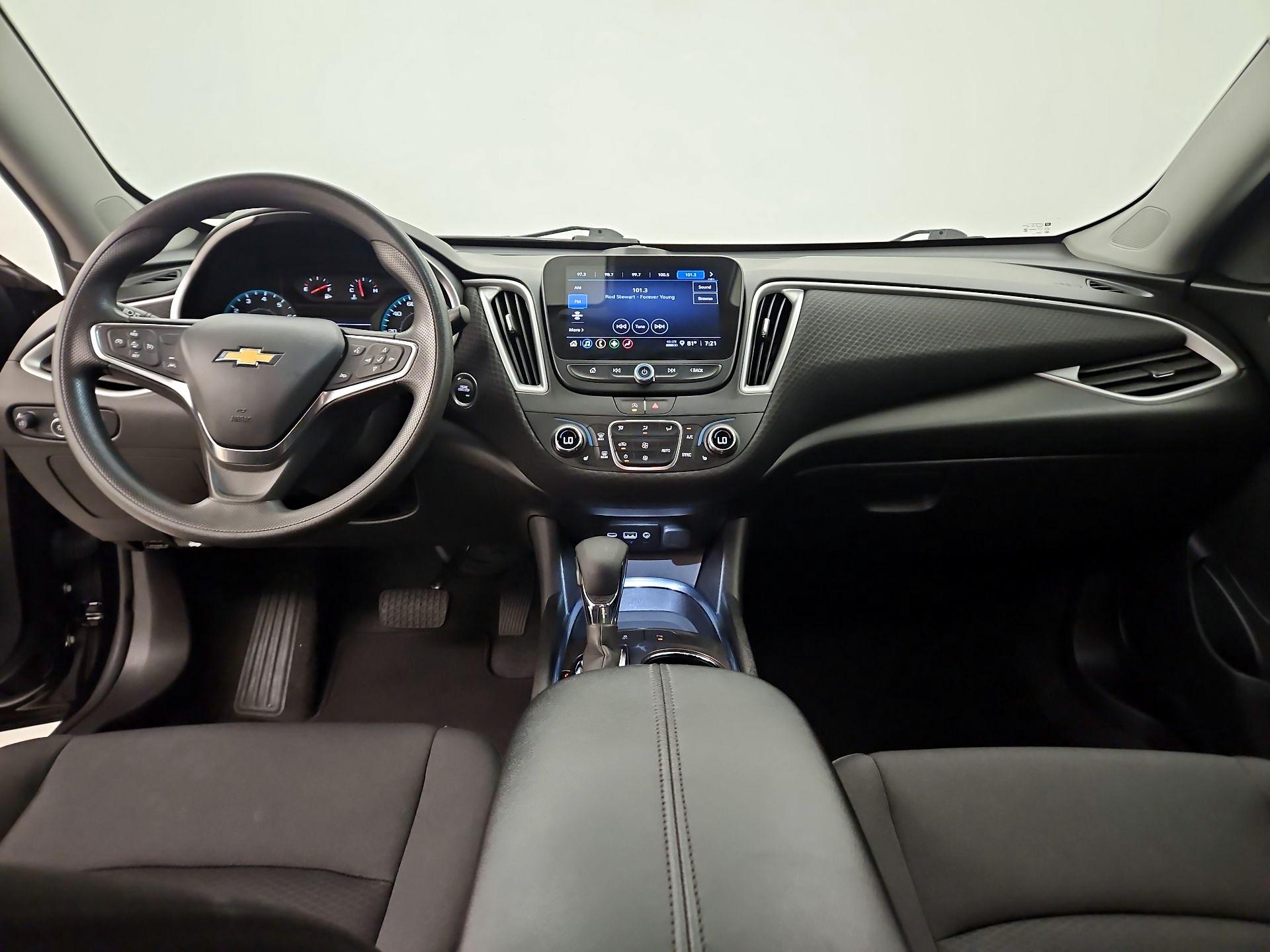 Thumbnail: 2024 Chevrolet Malibu - 9