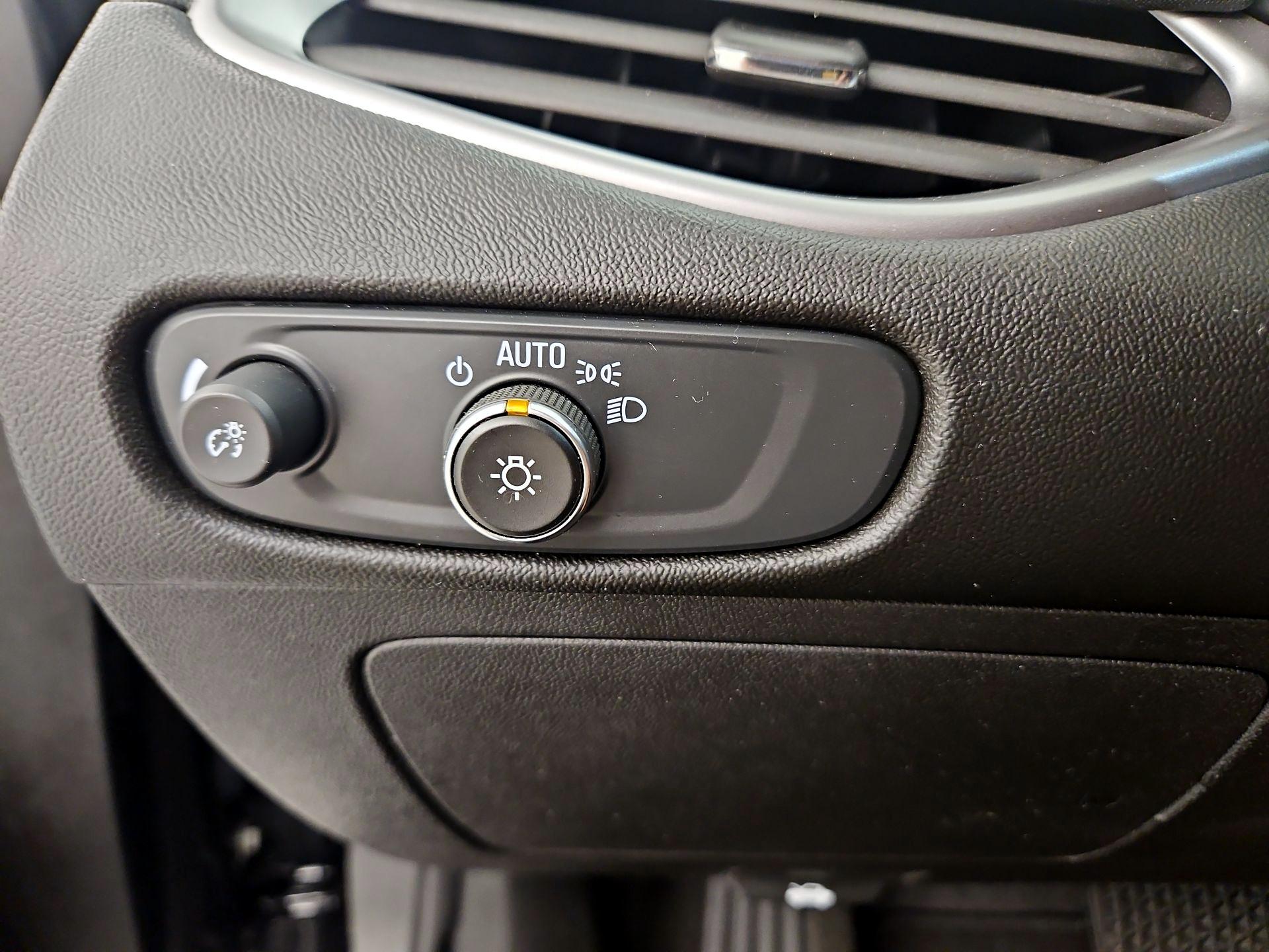 Thumbnail: 2024 Chevrolet Malibu - 13