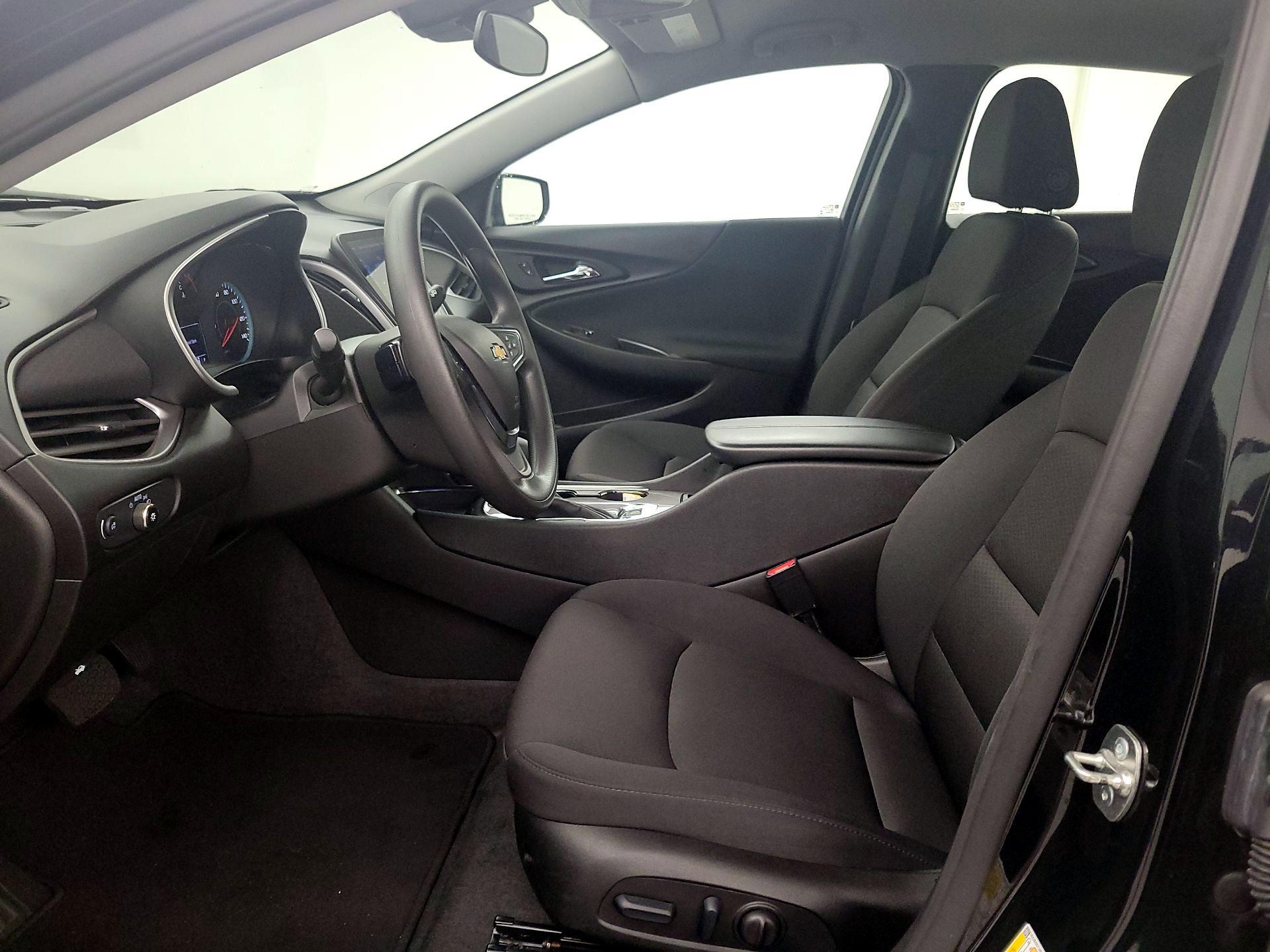 Thumbnail: 2024 Chevrolet Malibu - 11