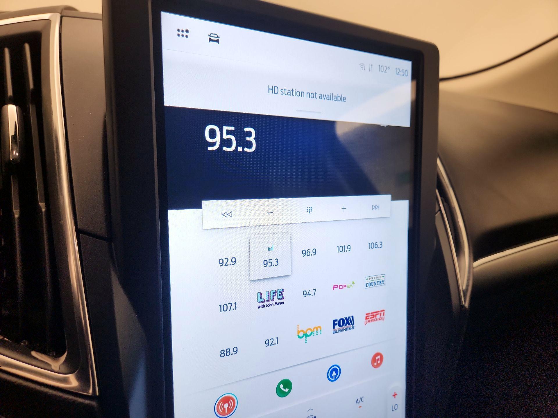 Thumbnail: 2022 Ford Edge - 16