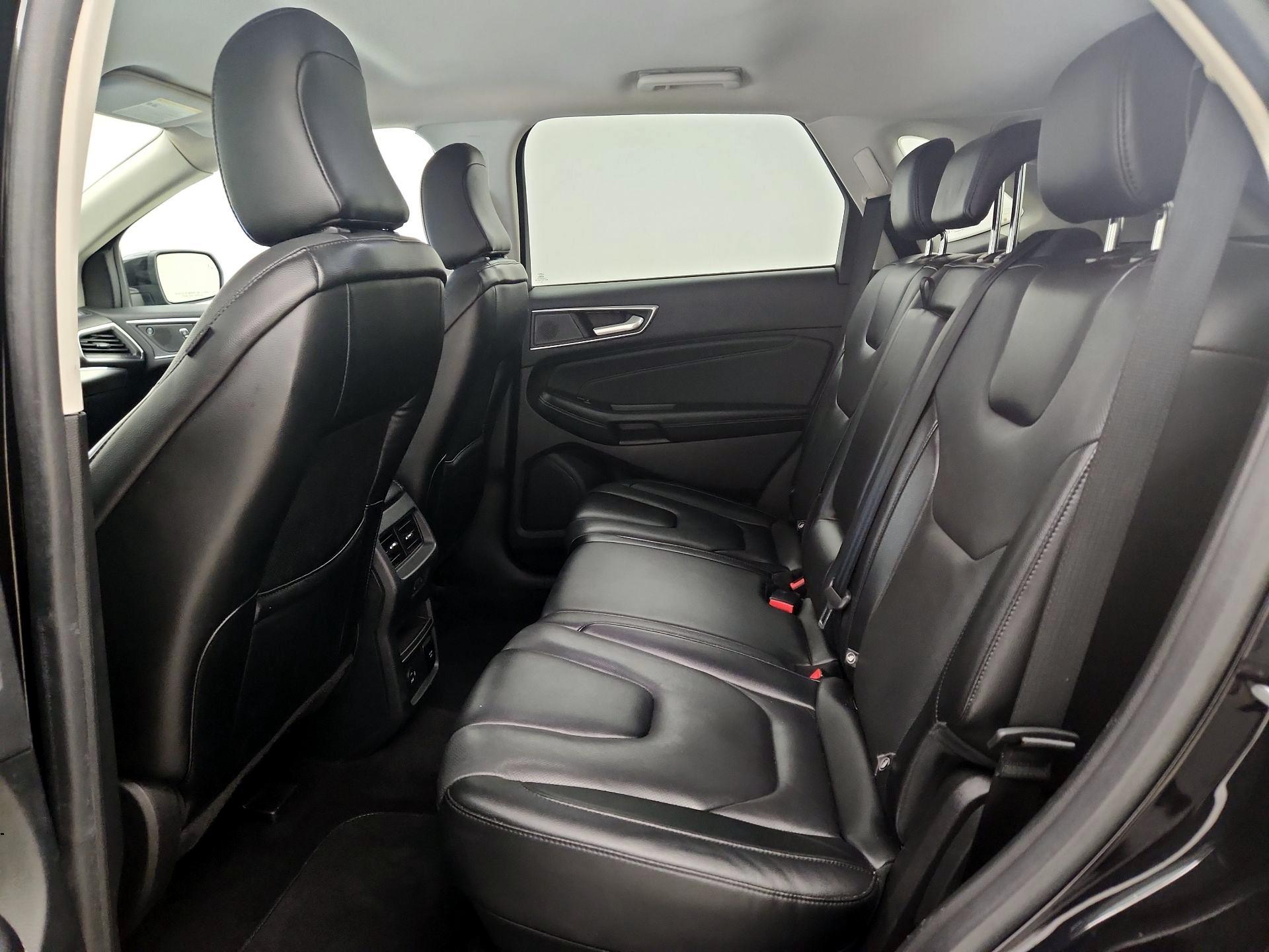 Thumbnail: 2022 Ford Edge - 20