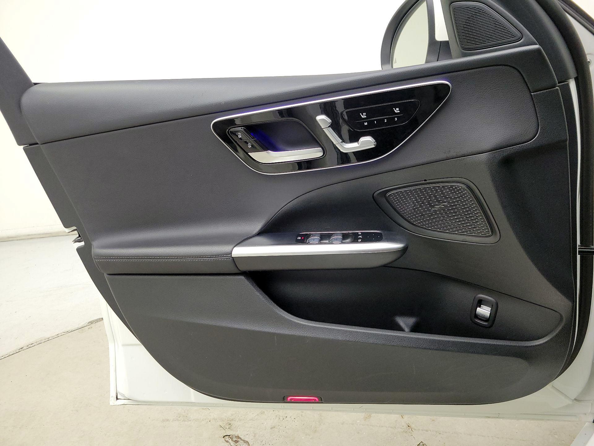 Thumbnail: 2024 Mercedes-Benz C-Class - 12