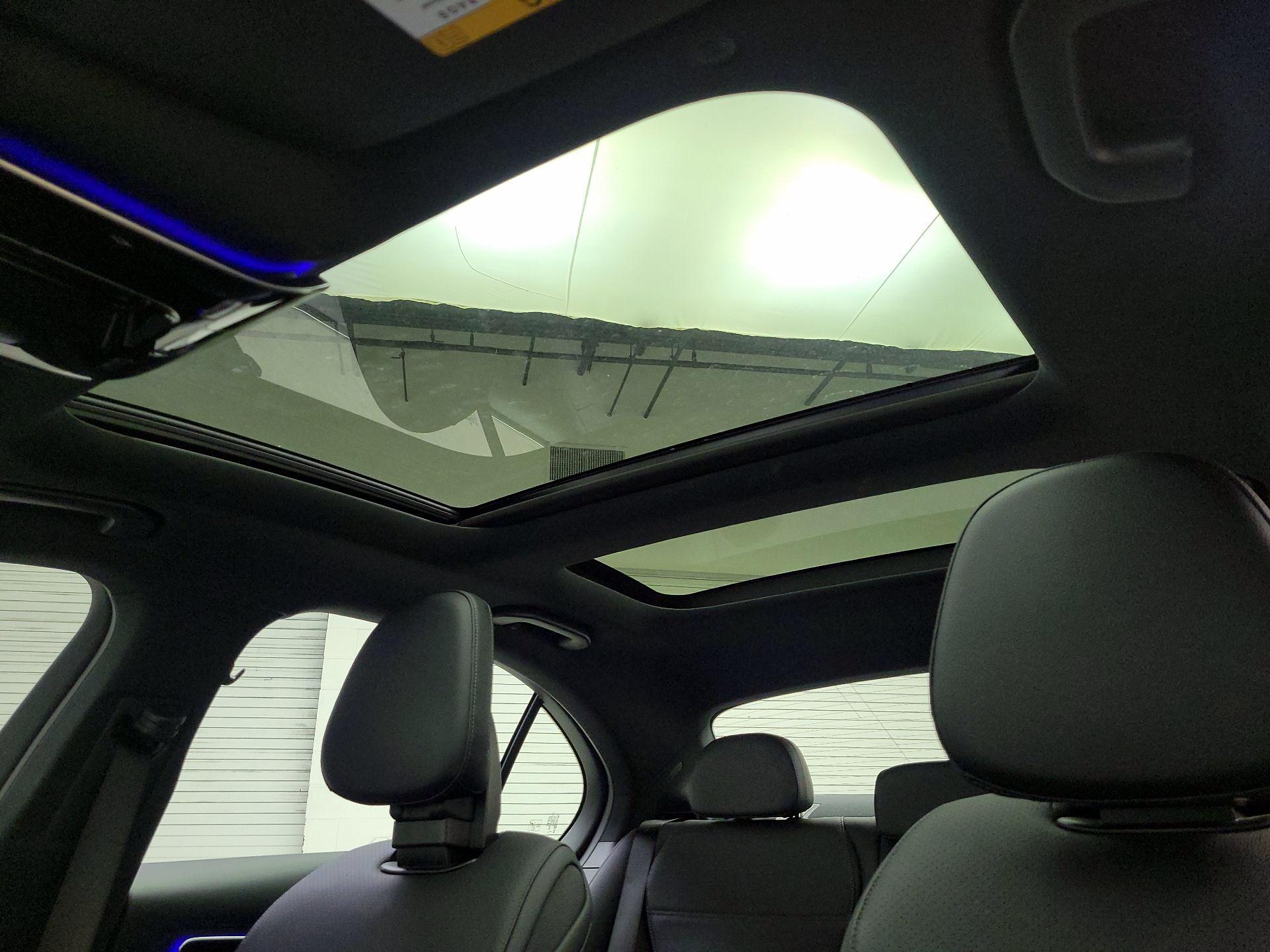 Thumbnail: 2024 Mercedes-Benz C-Class - 19