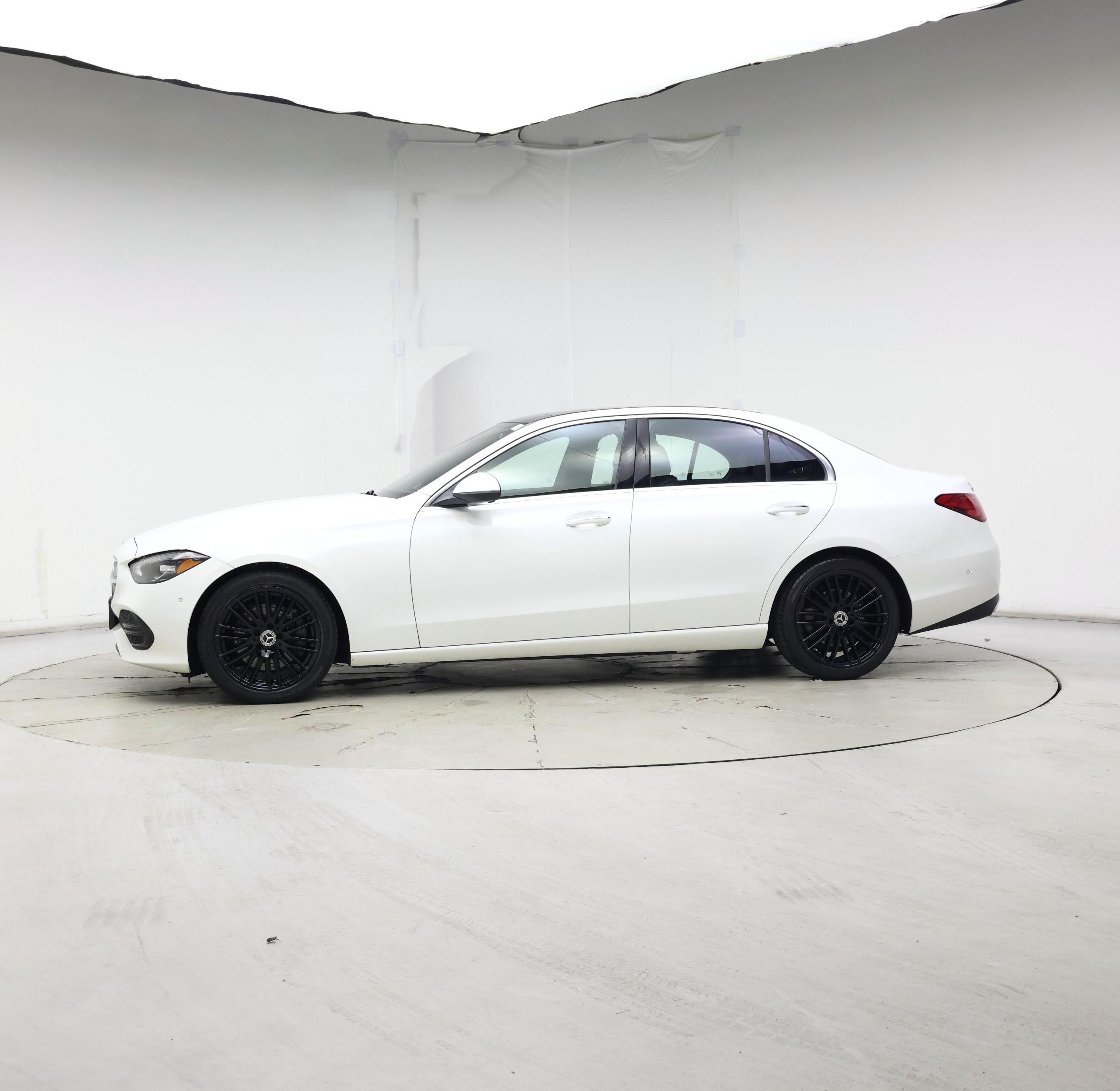 Thumbnail: 2024 Mercedes-Benz C-Class - 3