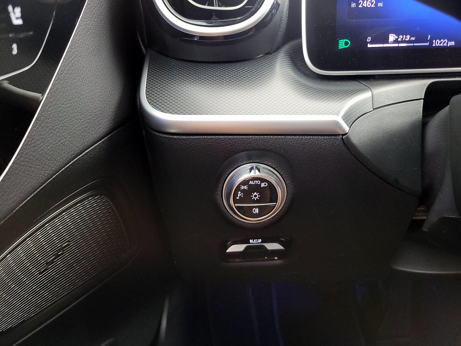 Thumbnail: 2024 Mercedes-Benz C-Class - 11