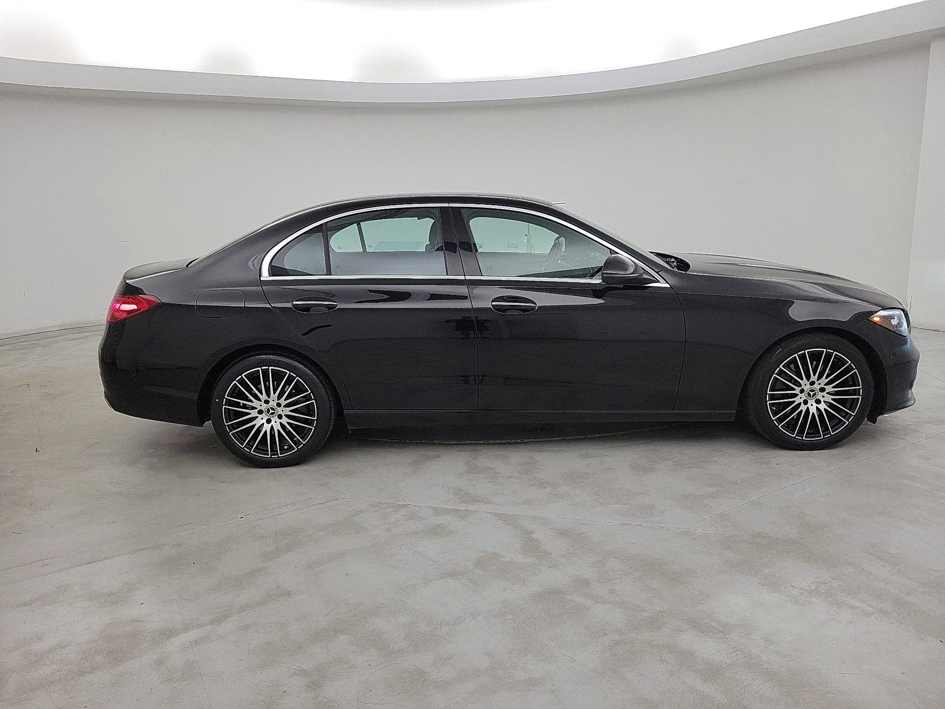 Thumbnail: 2024 Mercedes-Benz C-Class - 4