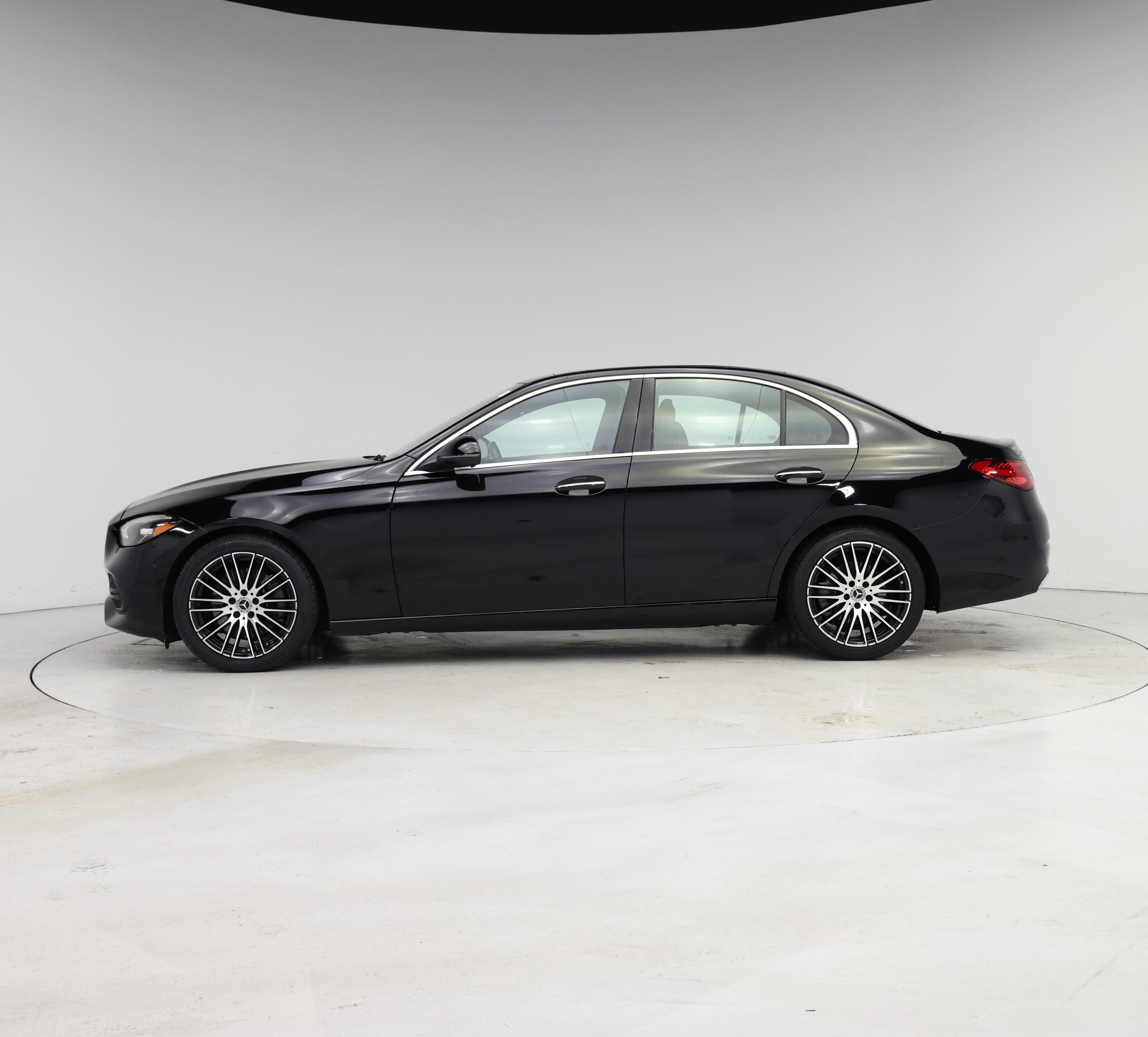 Thumbnail: 2024 Mercedes-Benz C-Class - 3