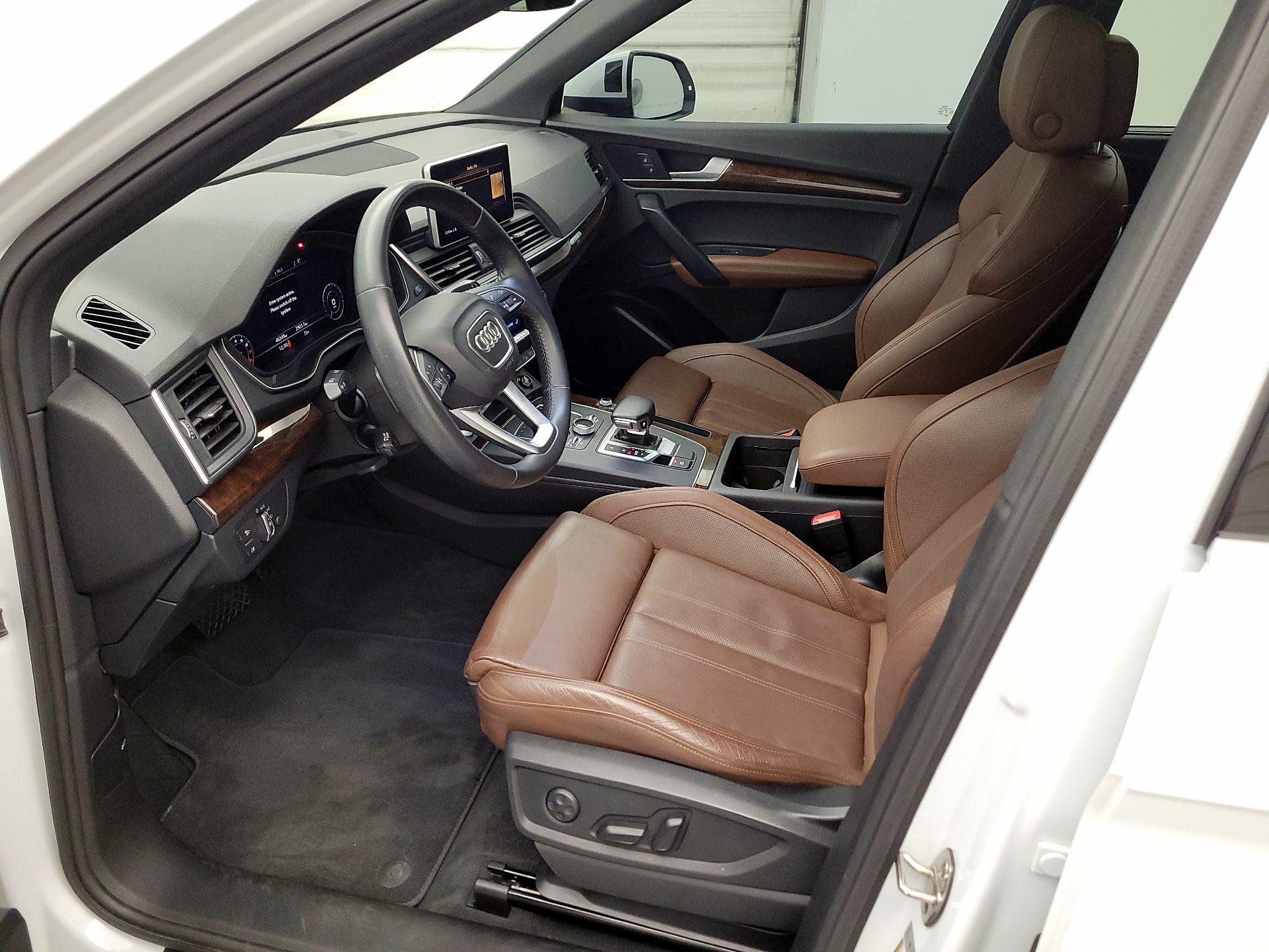 Thumbnail: 2020 Audi Q5 - 11