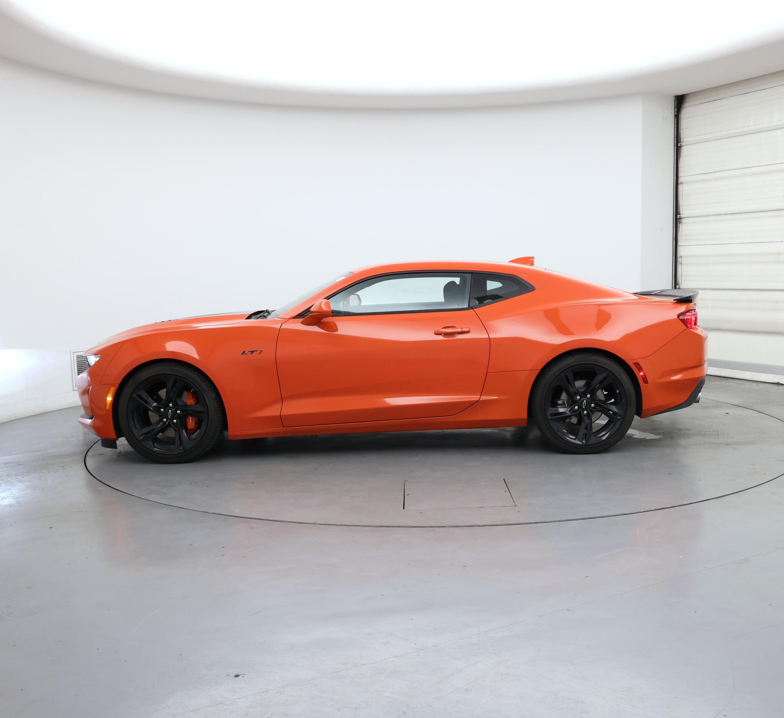 Thumbnail: 2021 Chevrolet Camaro - 3