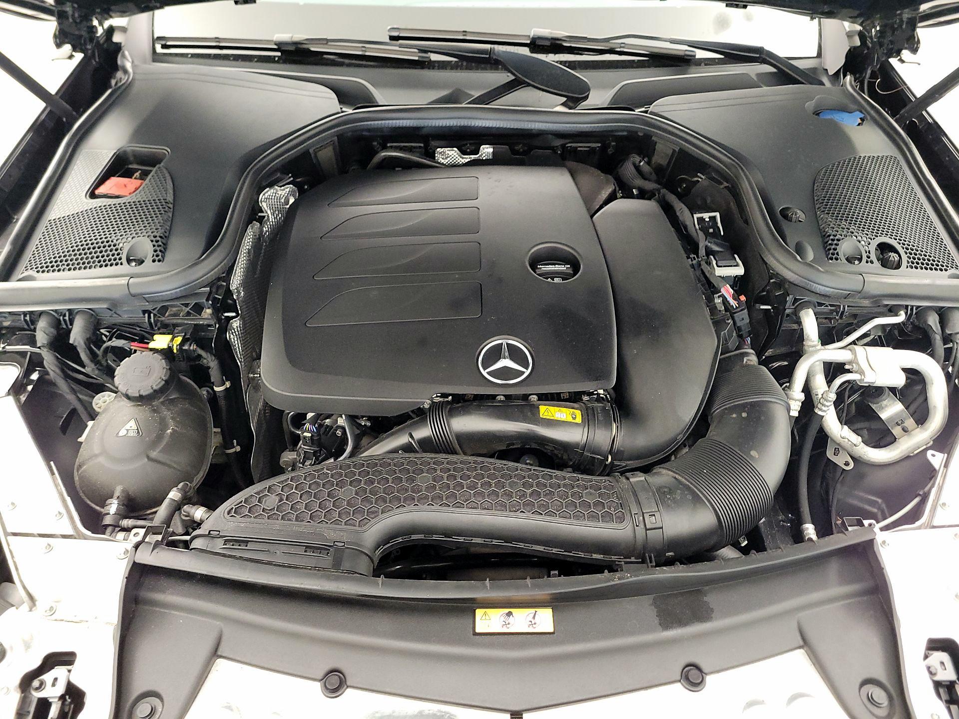 Thumbnail: 2022 Mercedes-Benz E-Class - 17