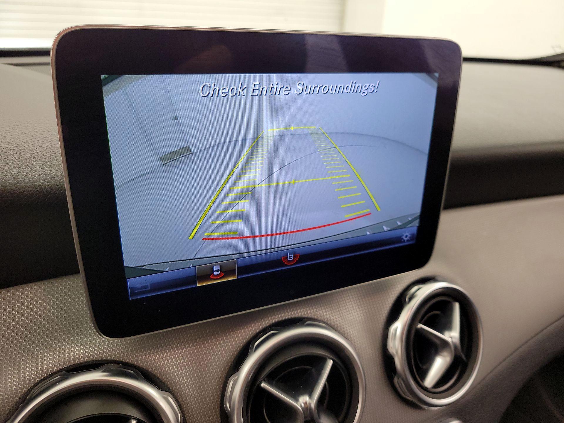 Thumbnail: 2020 Mercedes-Benz GLA - 12