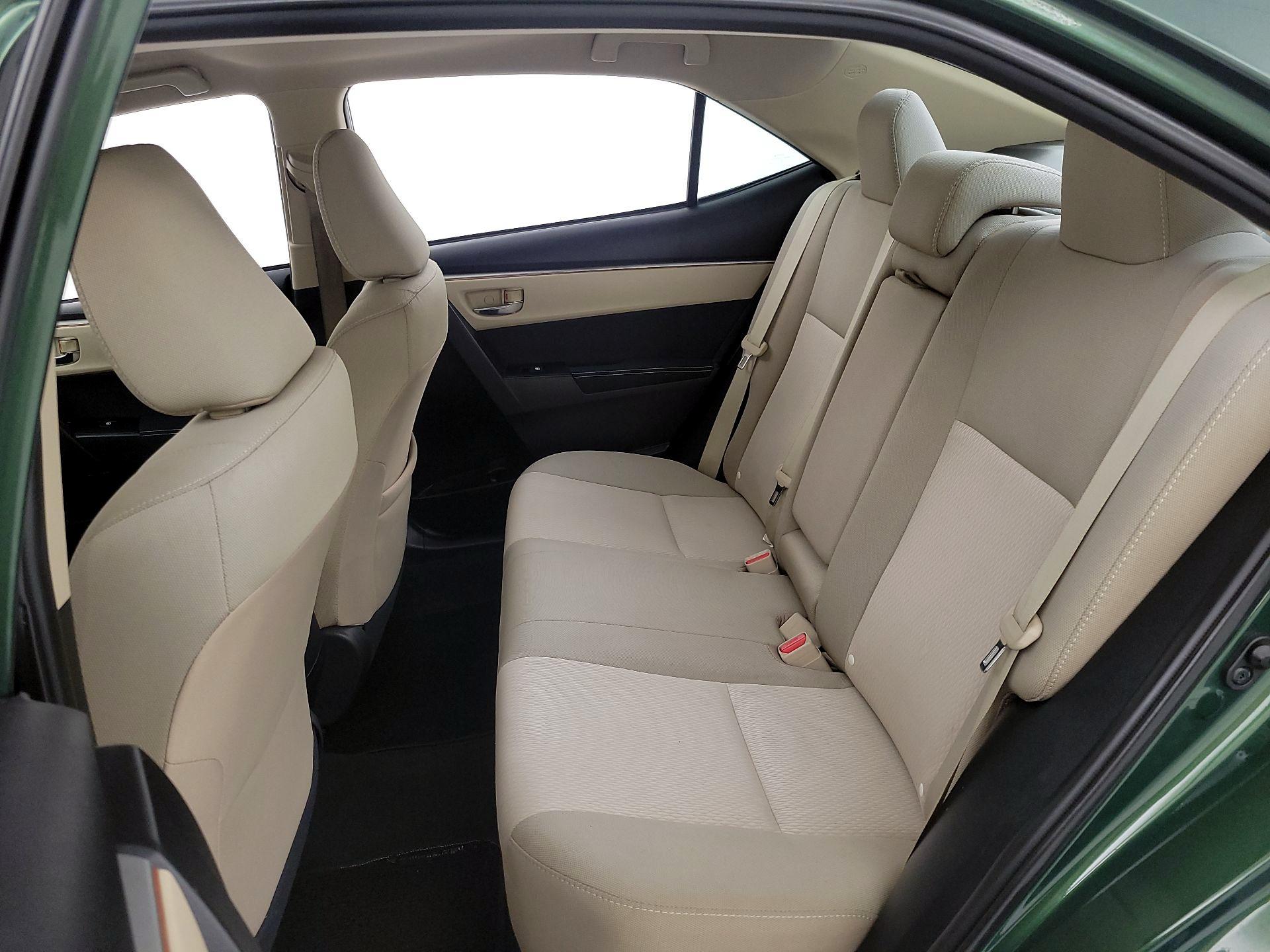 Thumbnail: 2015 Toyota Corolla - 17