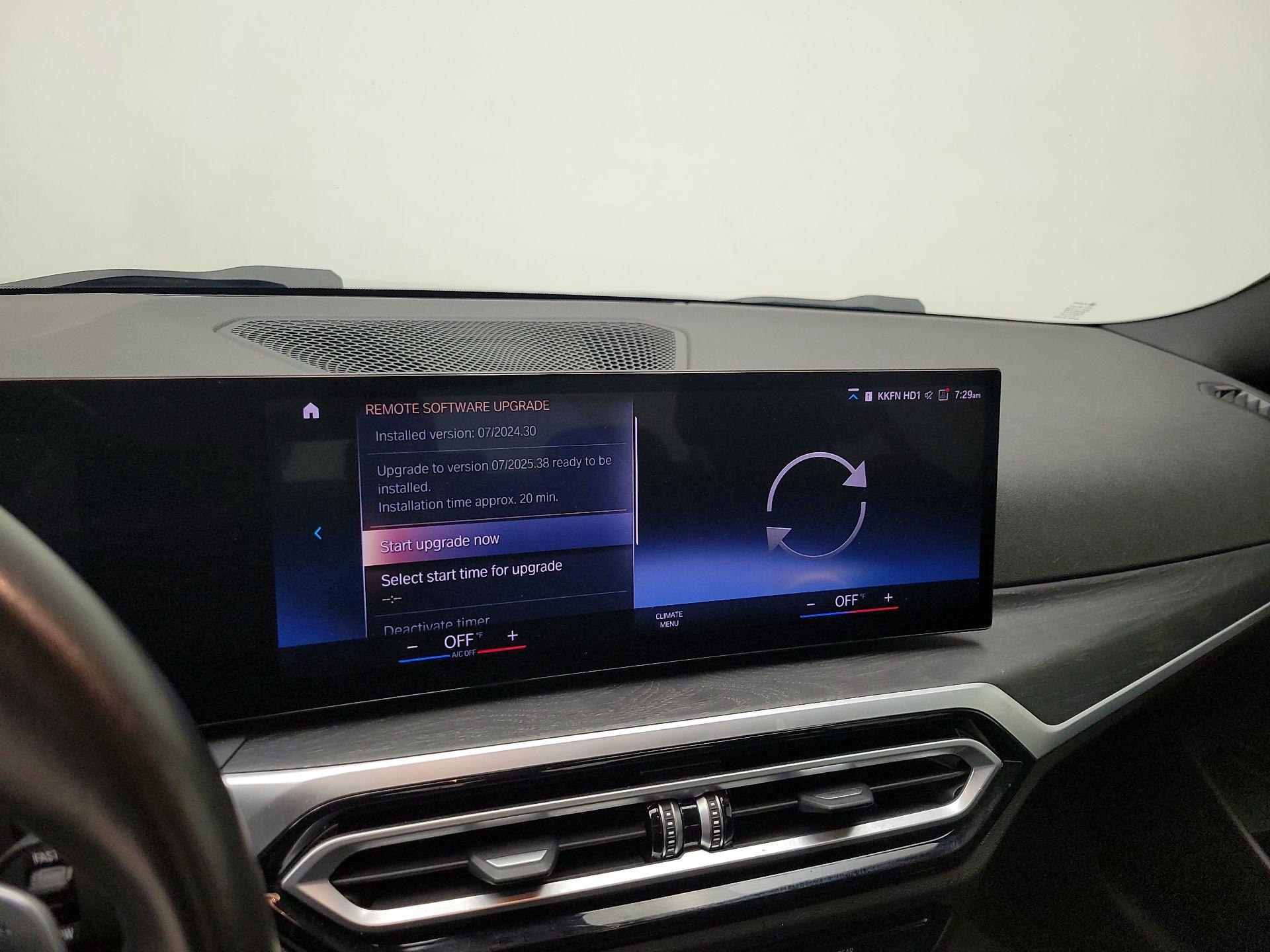 Thumbnail: 2024 BMW 3 Series - 16