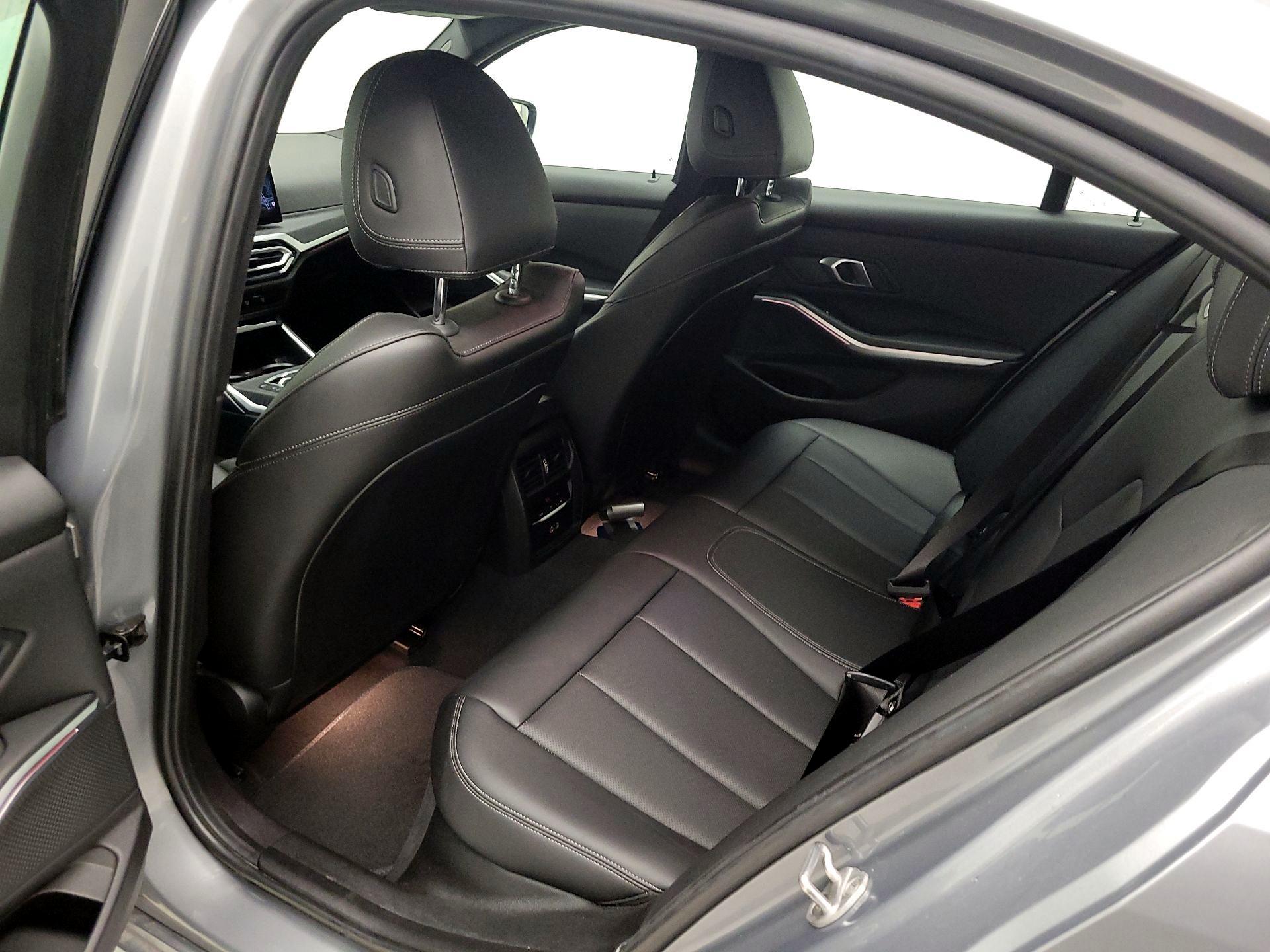 Thumbnail: 2024 BMW 3 Series - 20