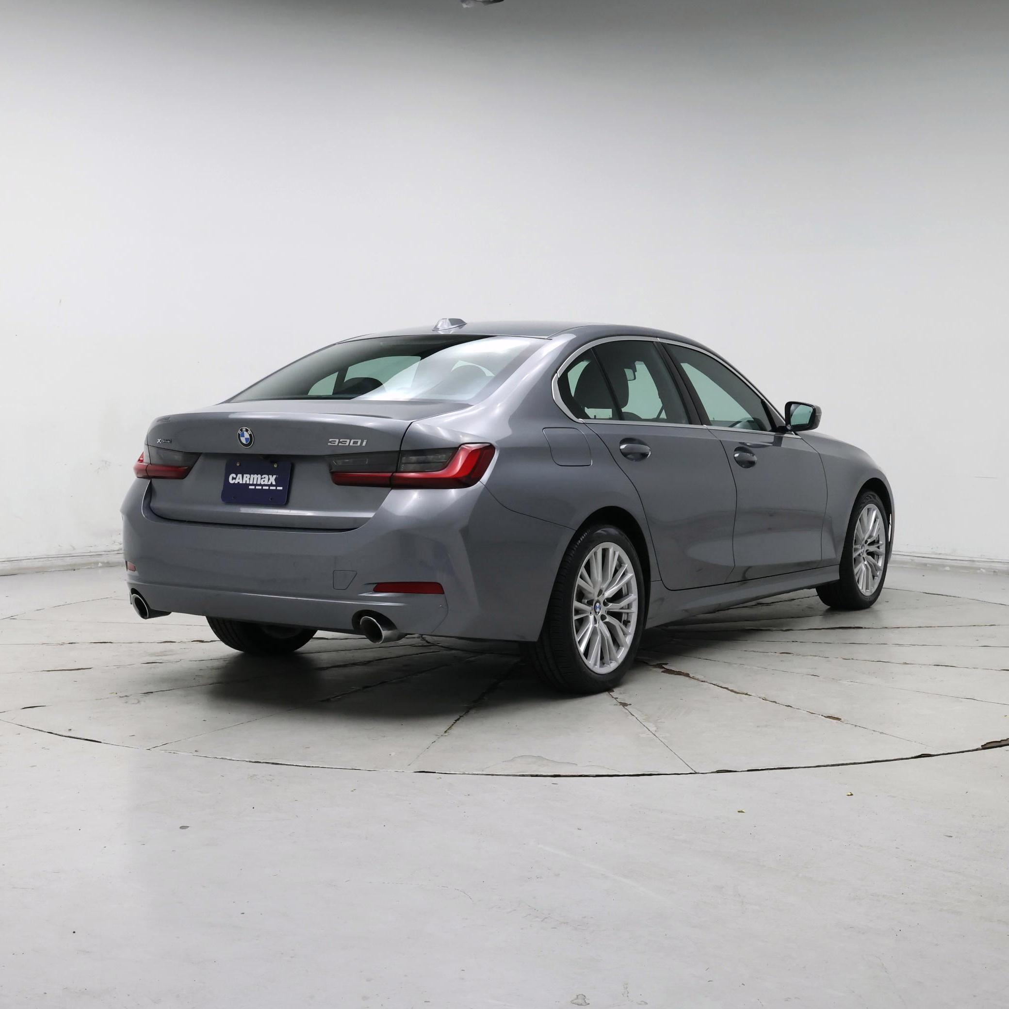 Thumbnail: 2024 BMW 3 Series - 8