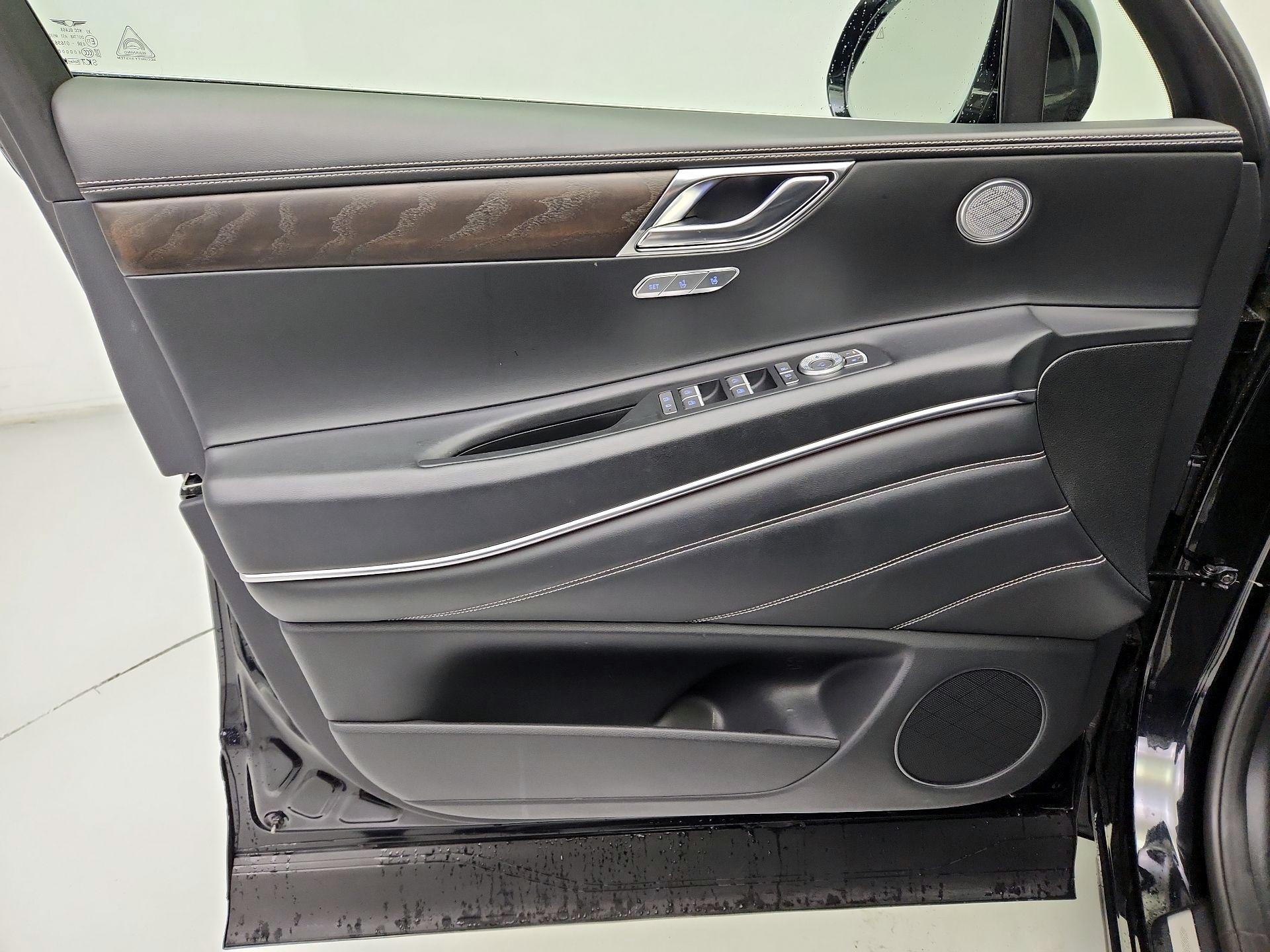 Thumbnail: 2024 Genesis GV80 - 12