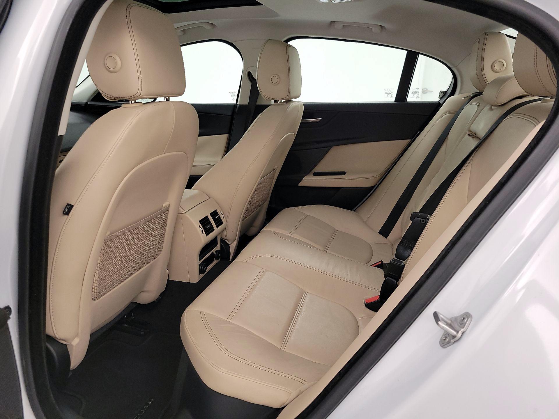 Thumbnail: 2018 Jaguar XE - 20