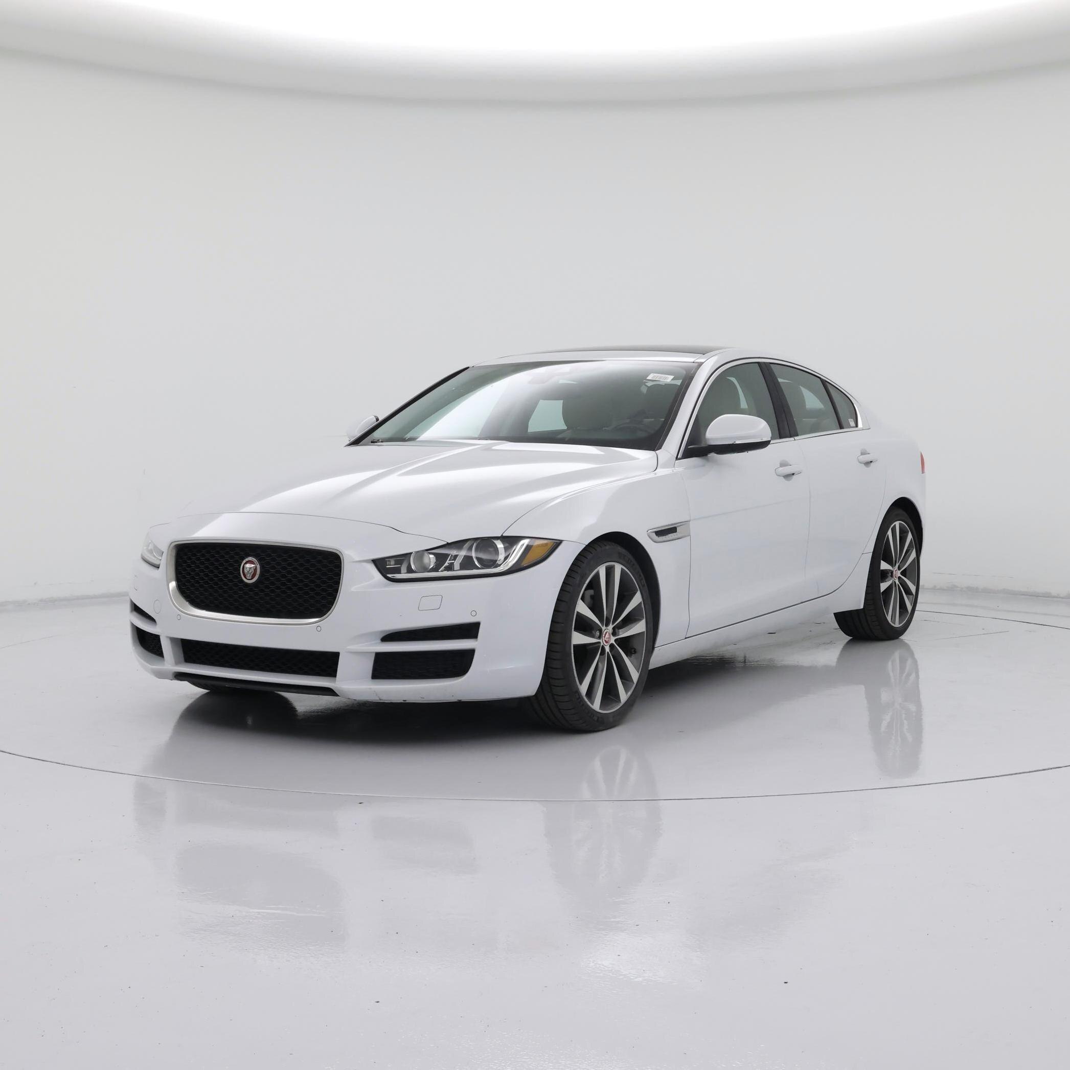 Thumbnail: 2018 Jaguar XE - 4