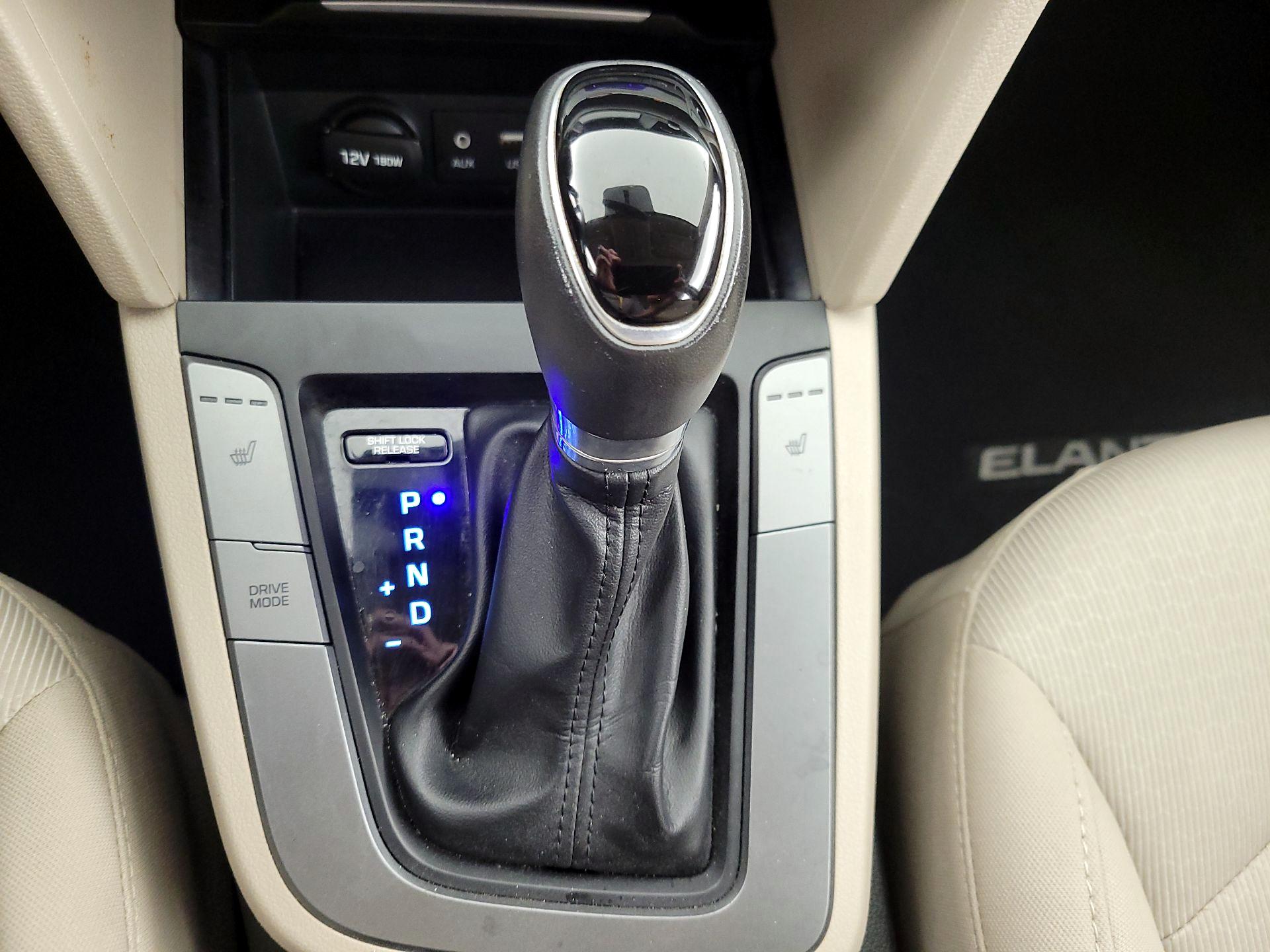 Thumbnail: 2018 Hyundai Elantra - 15