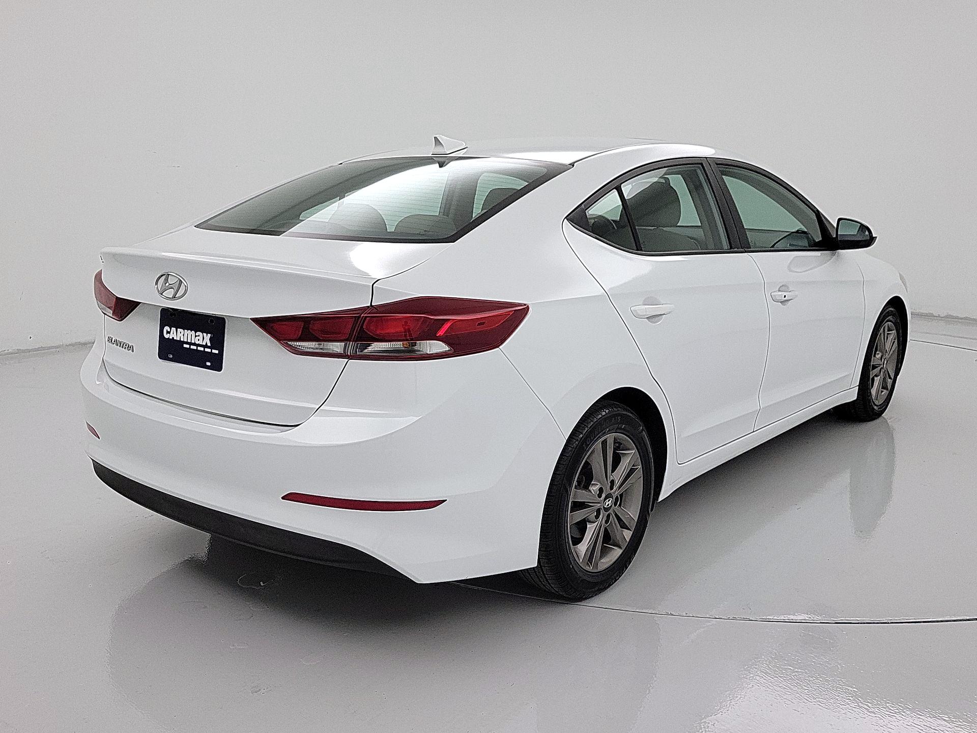 Thumbnail: 2018 Hyundai Elantra - 5