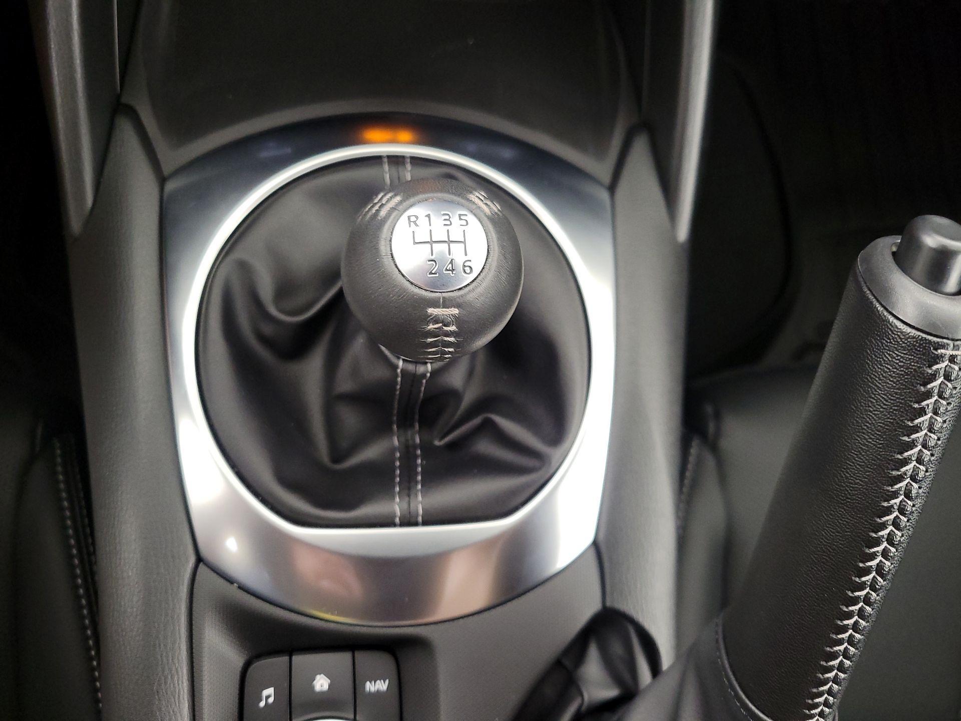 Thumbnail: 2021 Mazda MX-5 Miata - 16