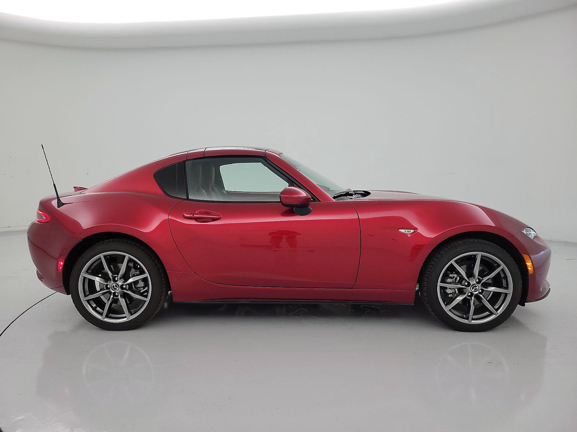 Thumbnail: 2021 Mazda MX-5 Miata - 4
