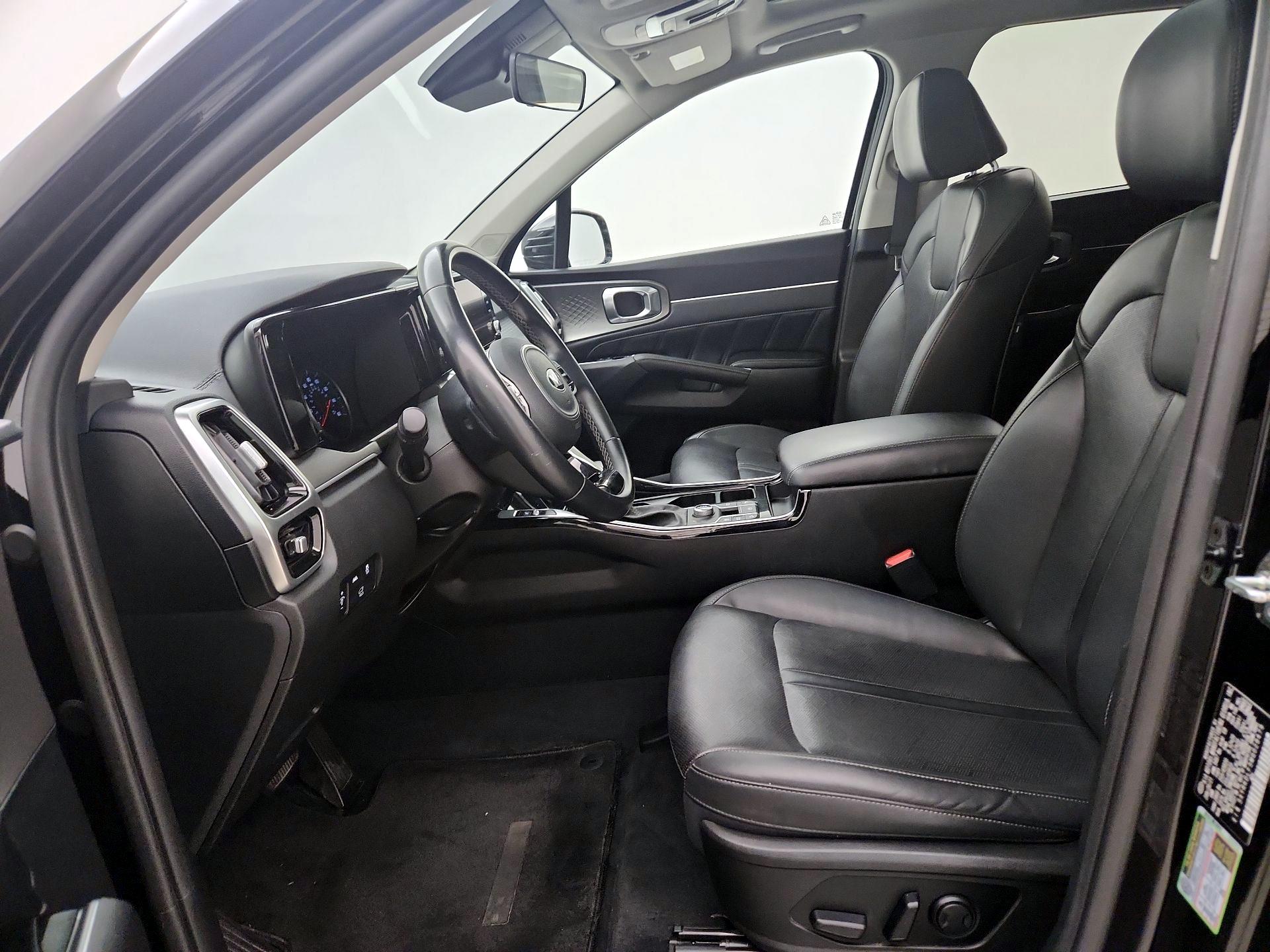 Thumbnail: 2021 Kia Sorento - 11