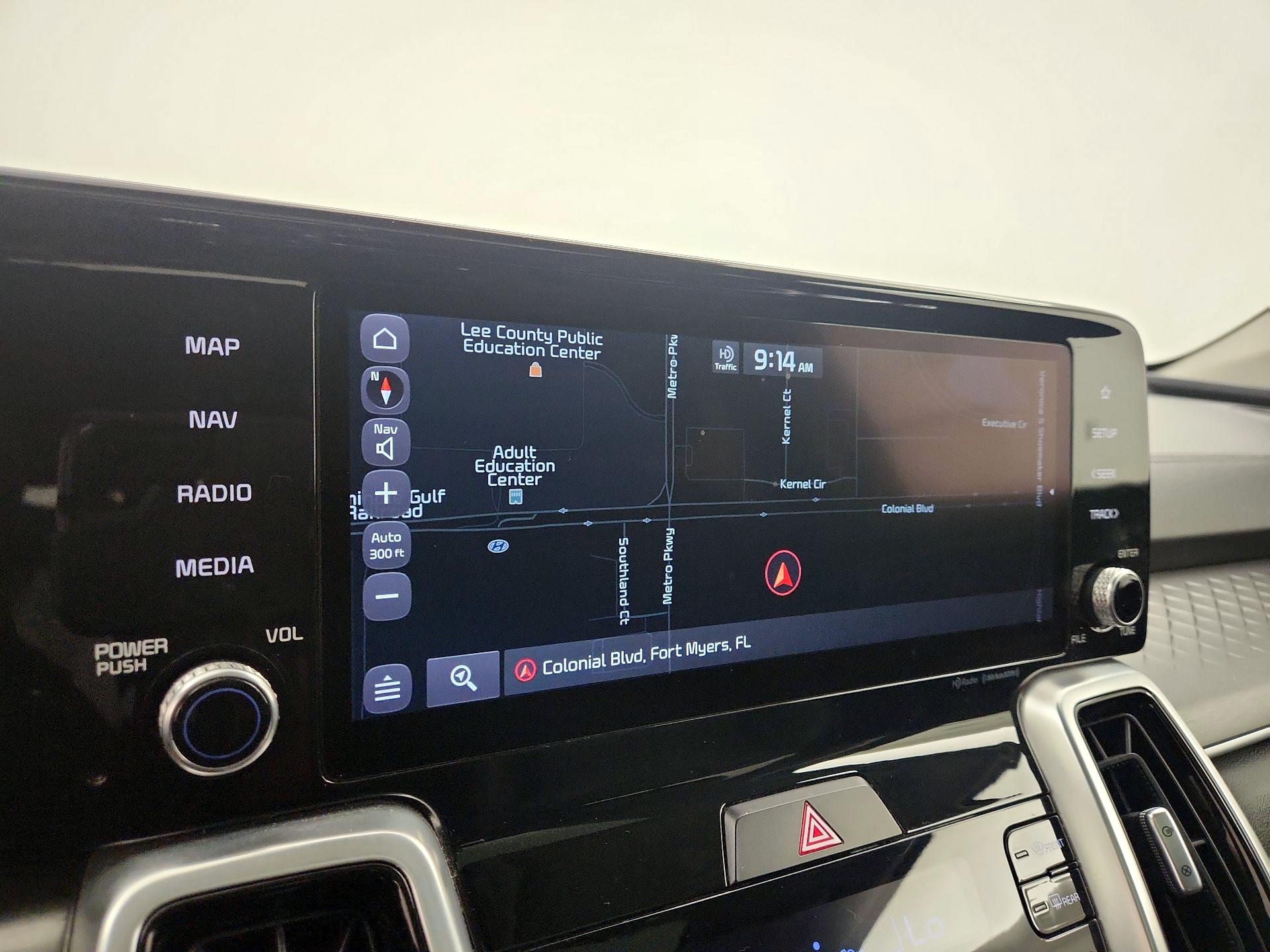 Thumbnail: 2021 Kia Sorento - 14