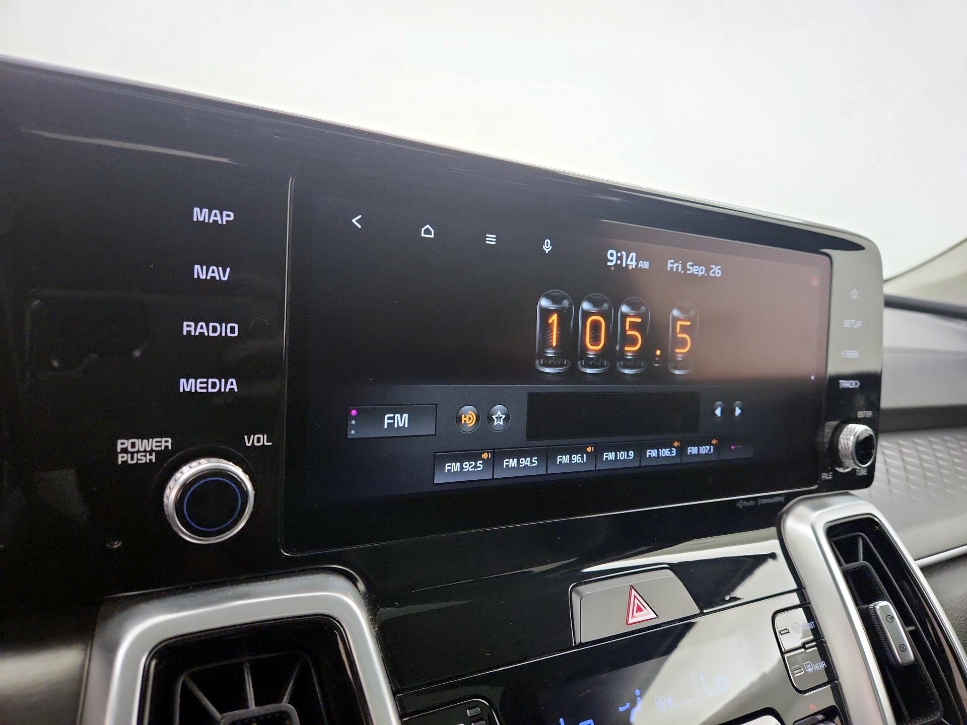 Thumbnail: 2021 Kia Sorento - 16