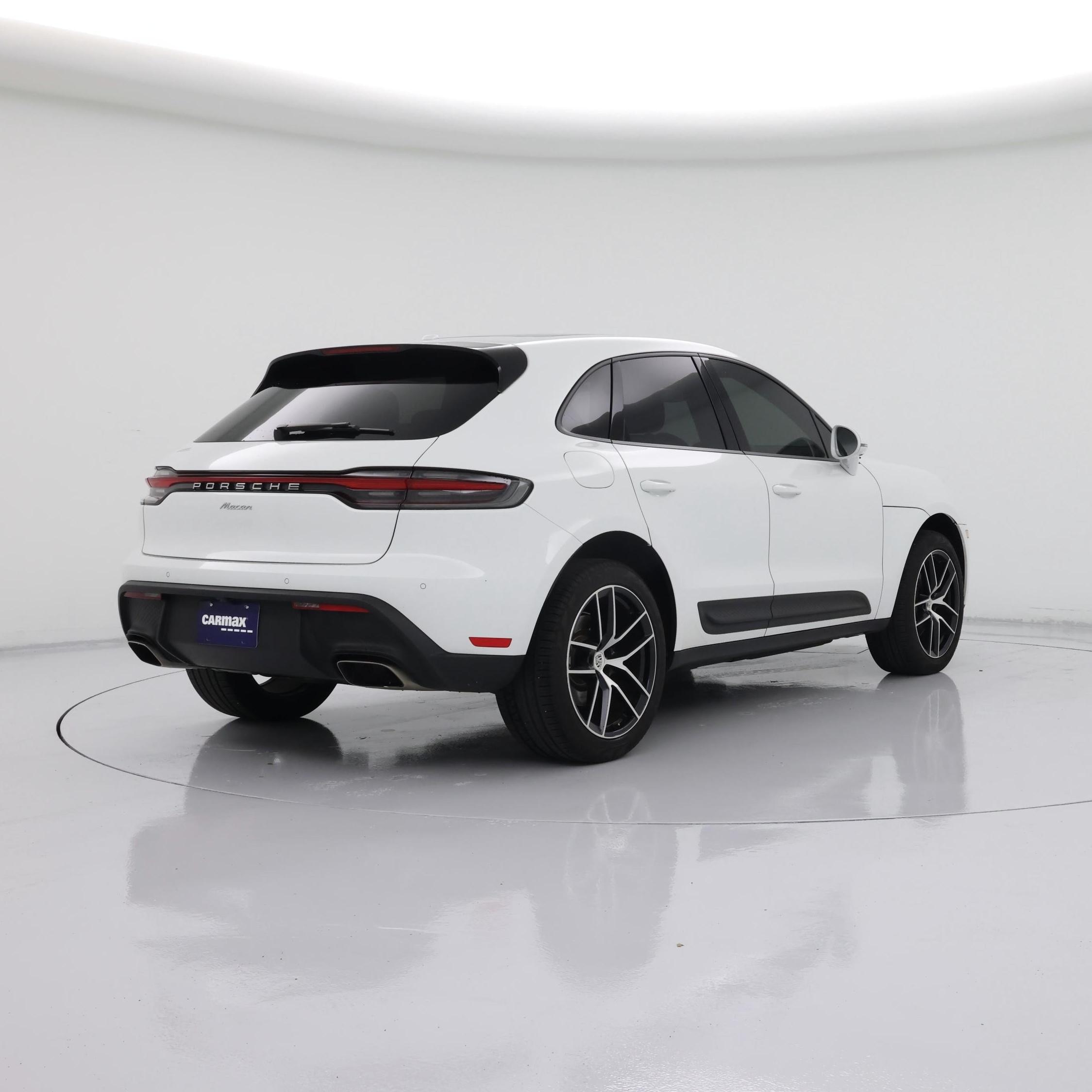 Thumbnail: 2023 Porsche Macan - 8