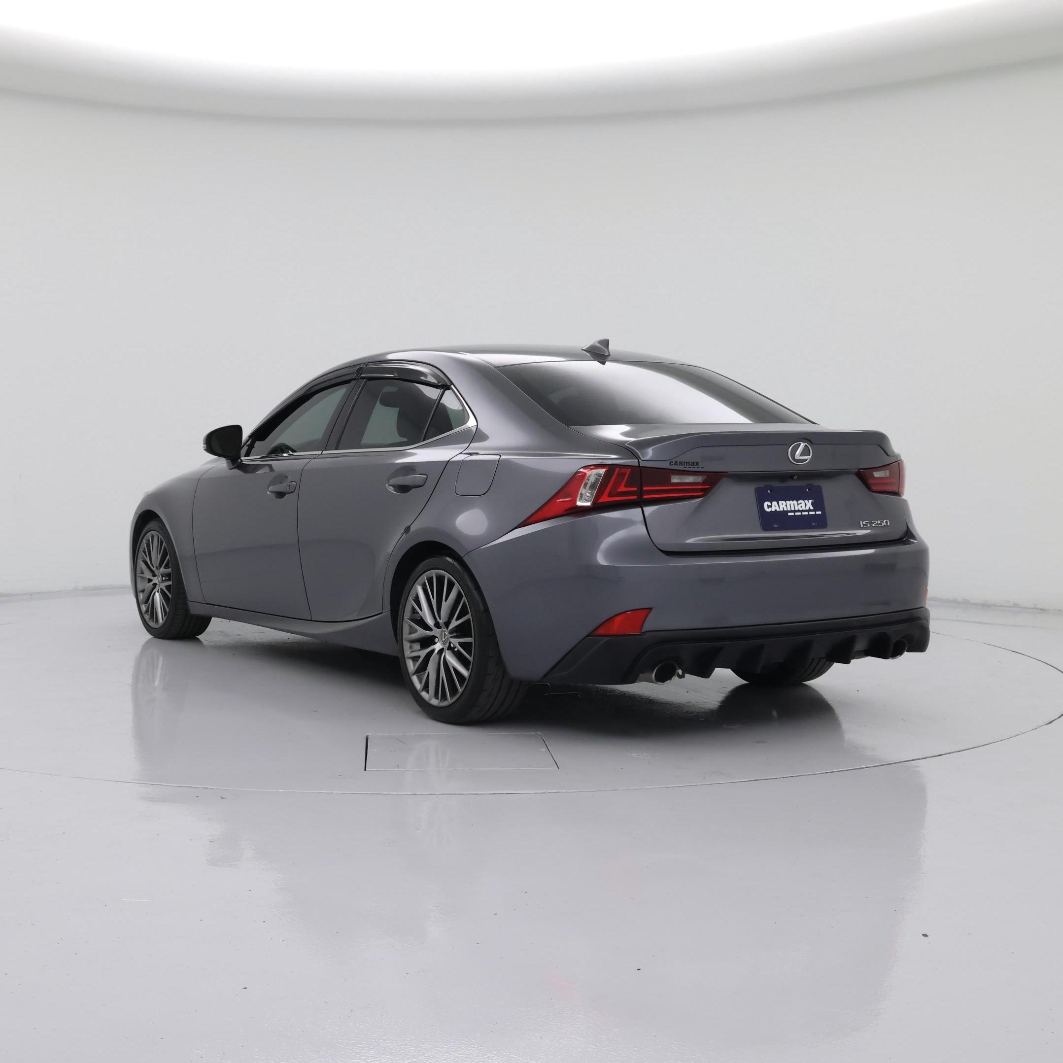 Thumbnail: 2015 Lexus IS - 2