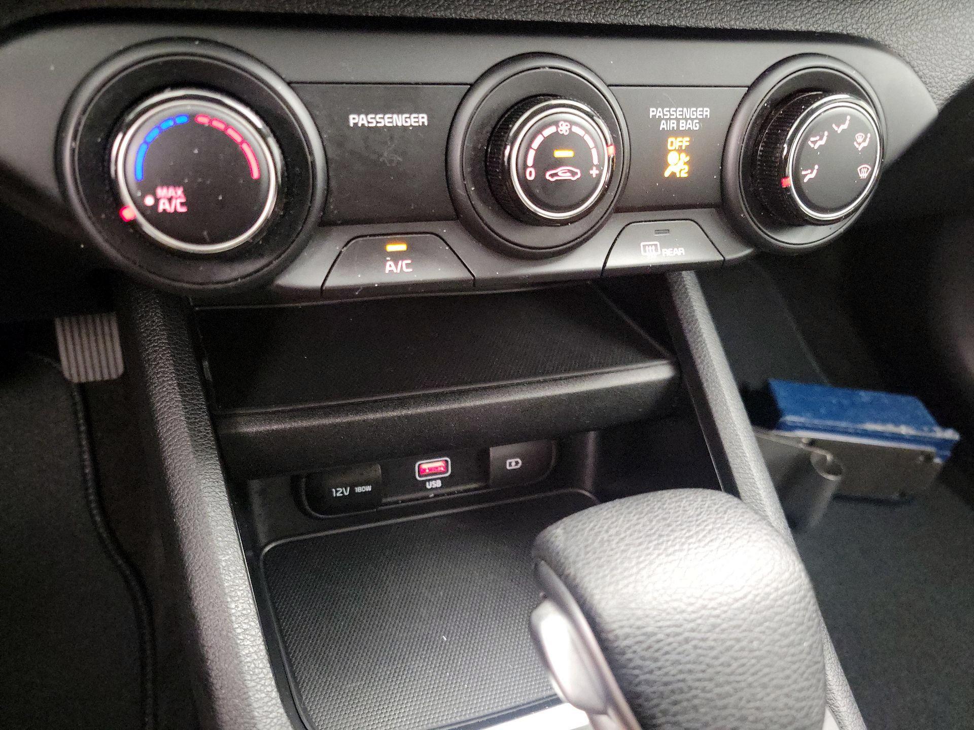 Thumbnail: 2024 Kia Forte - 16