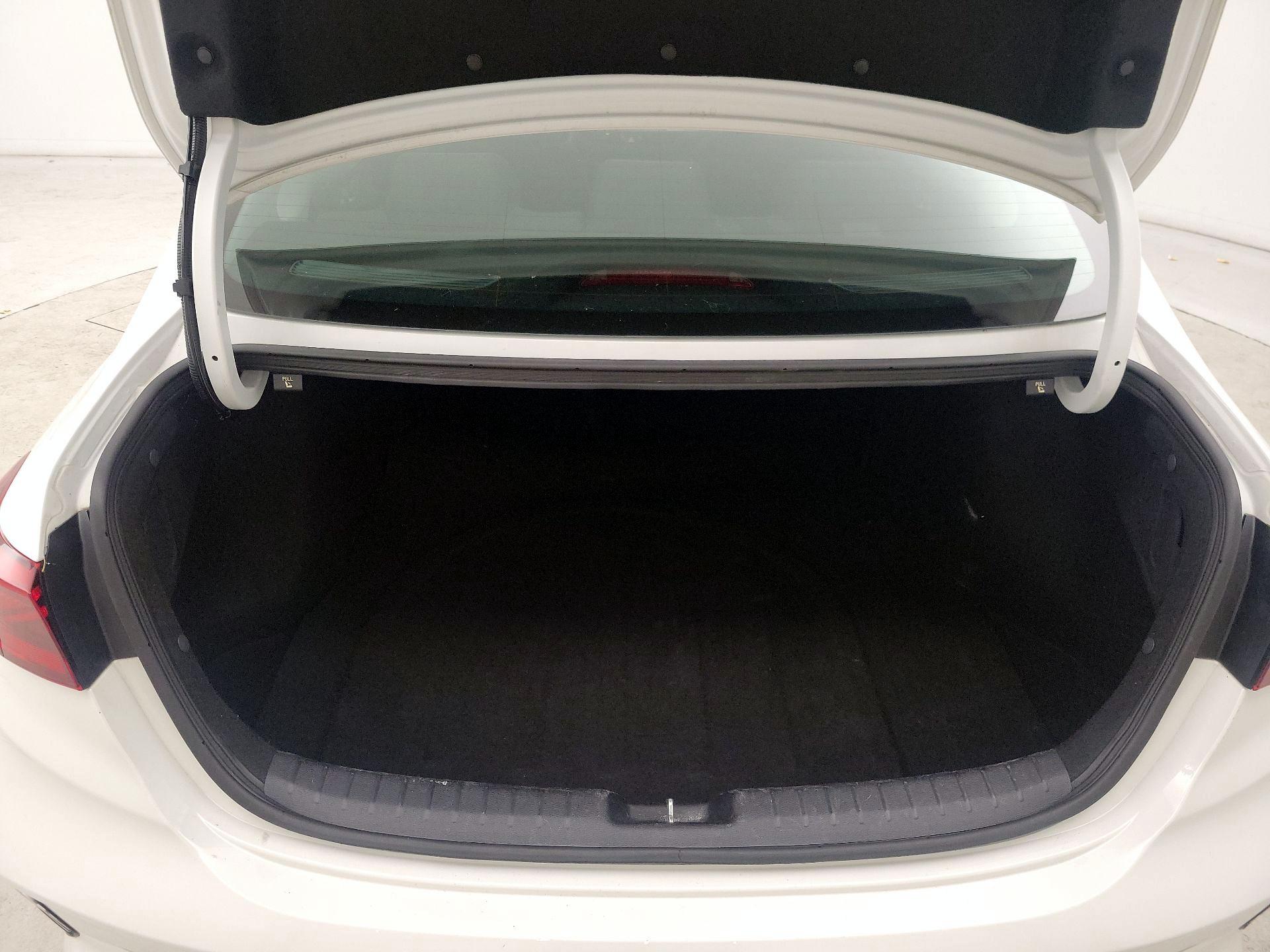 Thumbnail: 2024 Kia Forte - 20