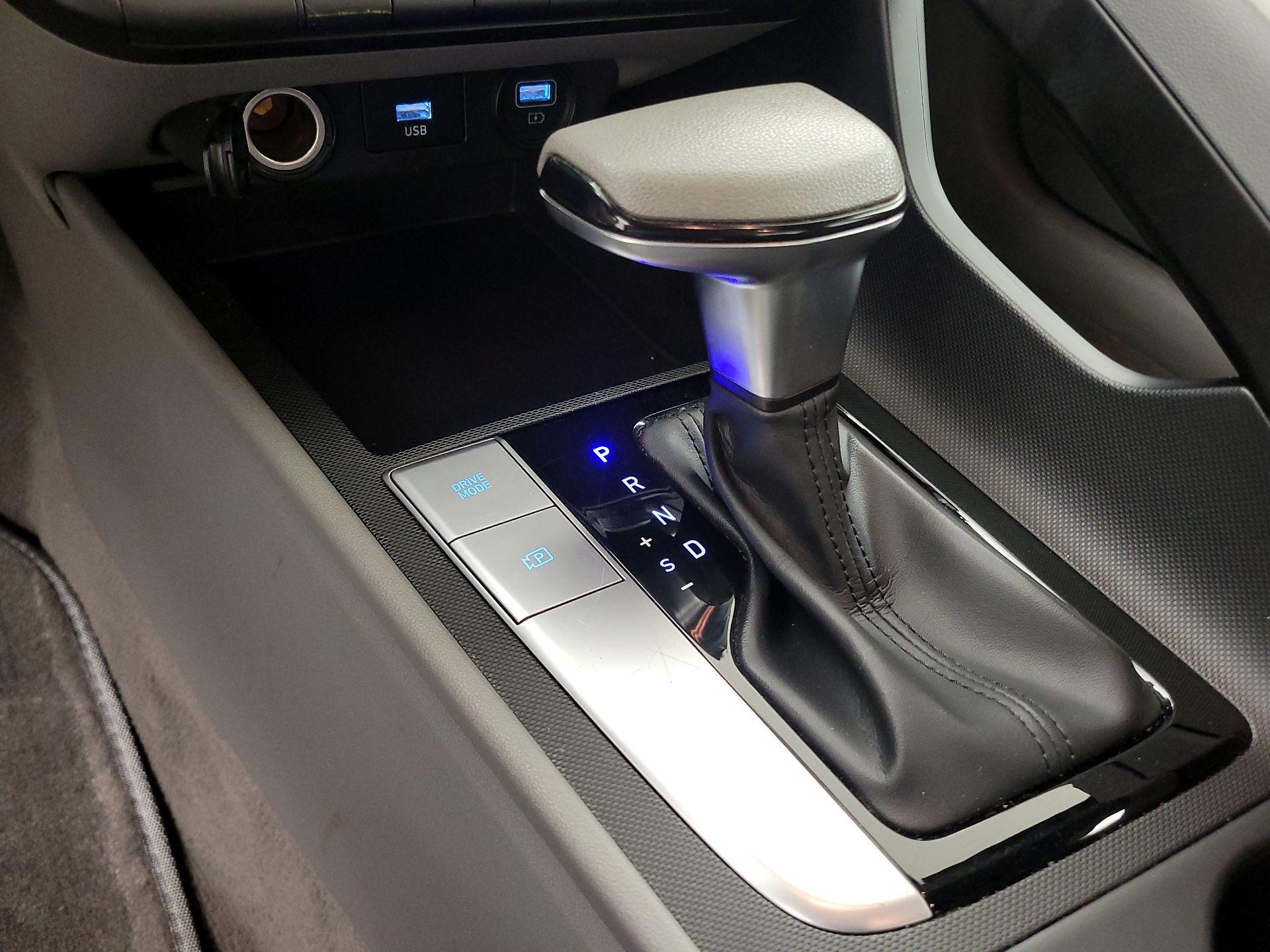 Thumbnail: 2023 Hyundai Elantra - 17