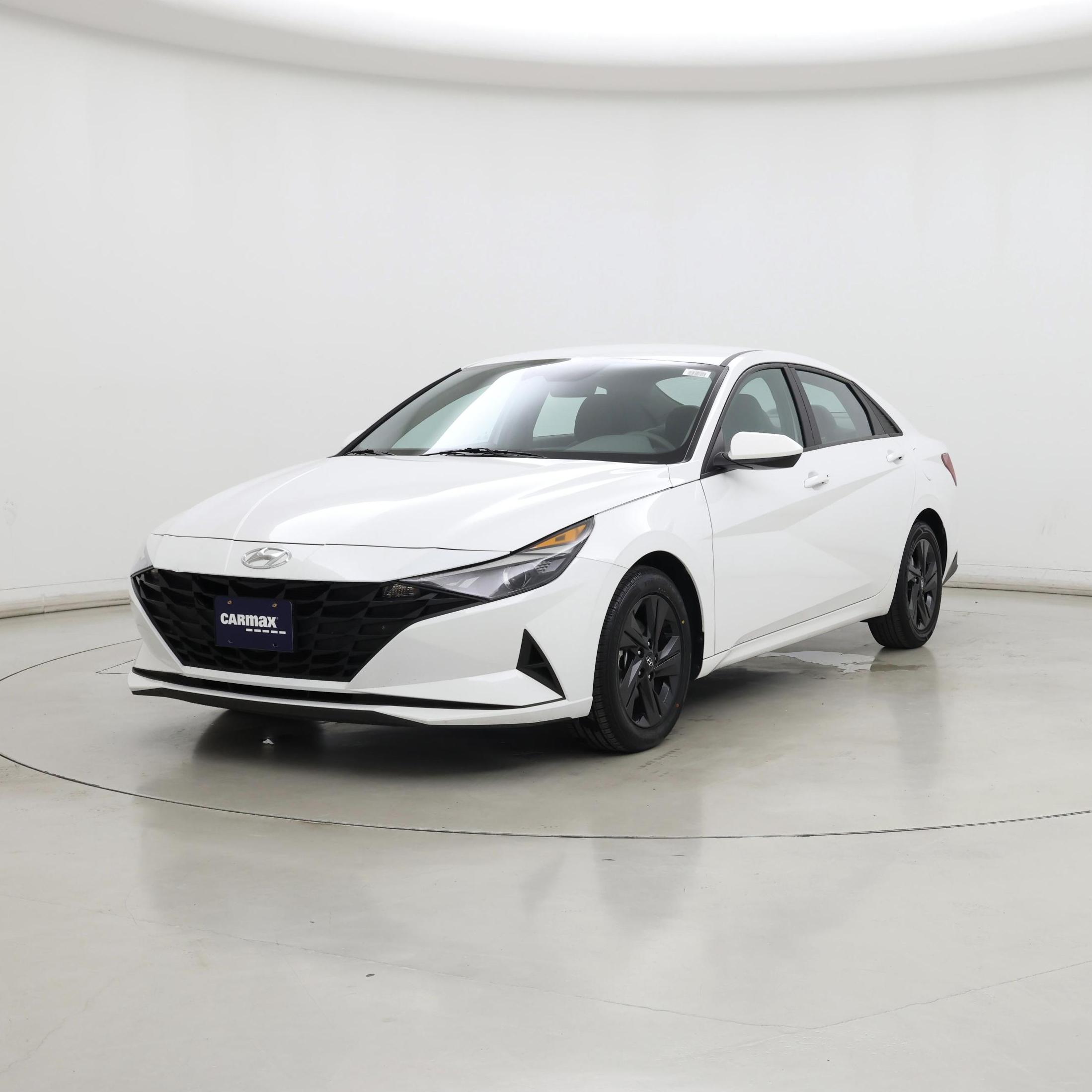 Thumbnail: 2023 Hyundai Elantra - 4